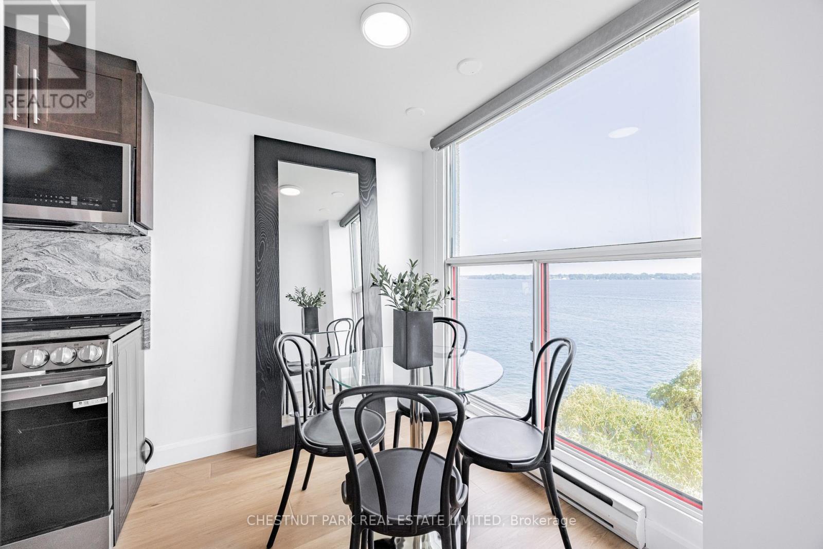 1008 - 99 Harbour Square, Toronto (Waterfront Communities), Ontario  M5J 2H2 - Photo 15 - C12216603