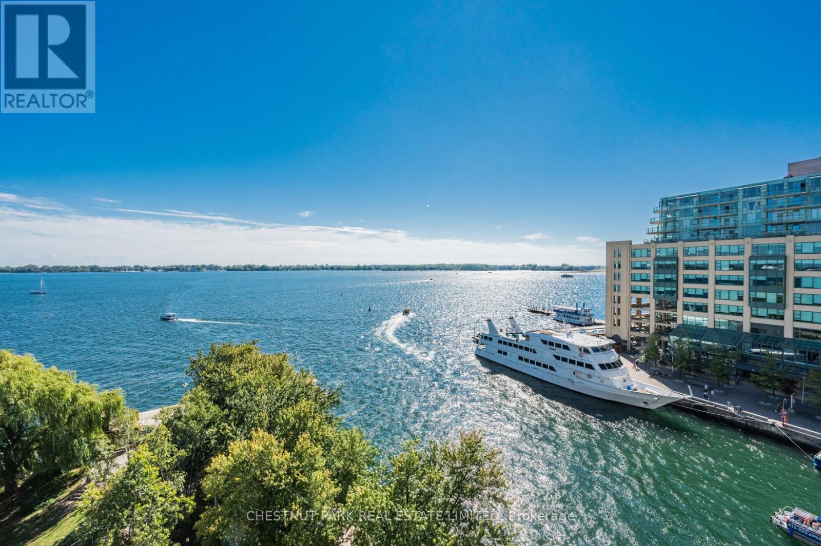1008 - 99 Harbour Square, Toronto (Waterfront Communities), Ontario  M5J 2H2 - Photo 38 - C12216603
