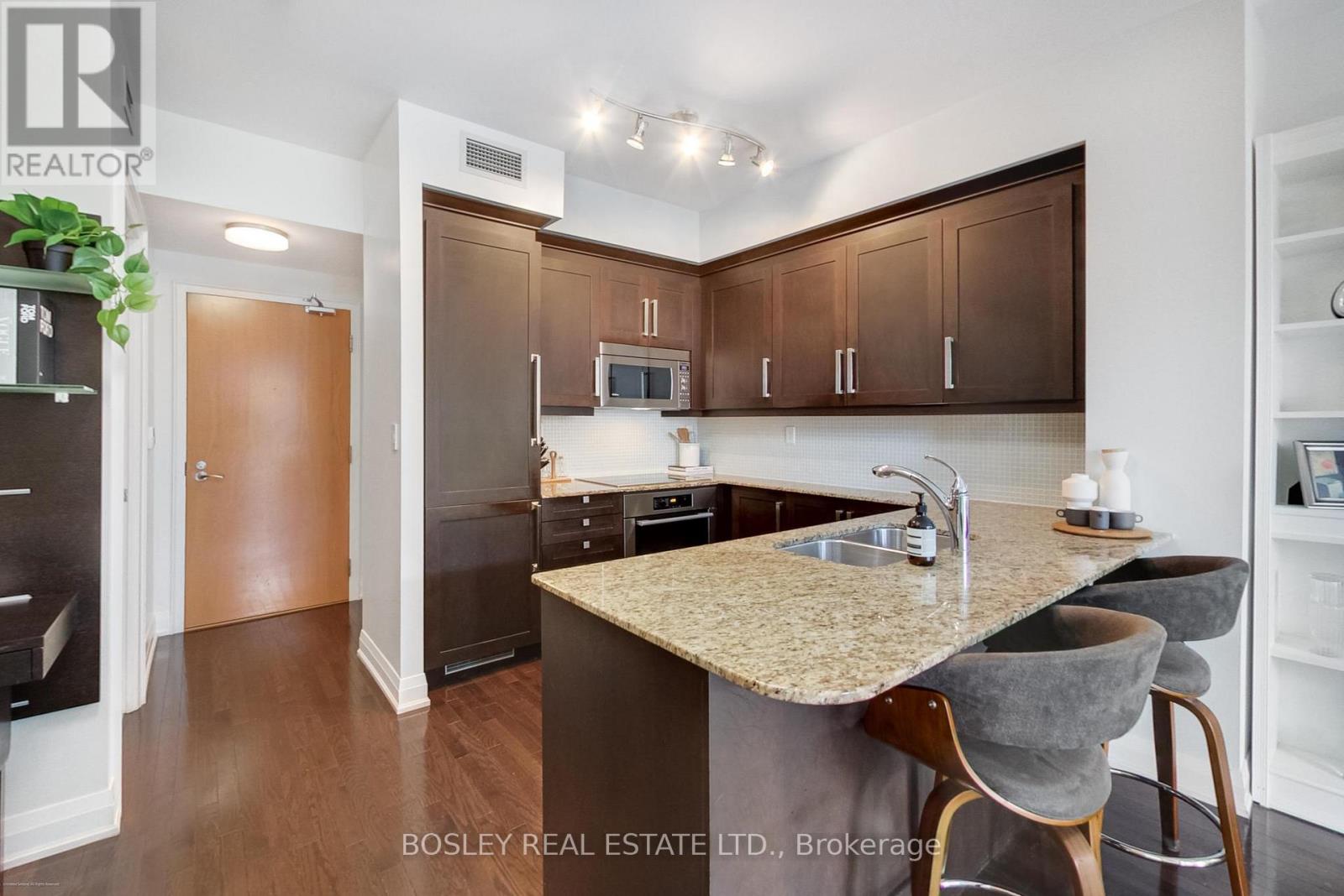 817 - 1 Bedford Road, Toronto (Annex), Ontario  M5R 2B5 - Photo 7 - C12216625