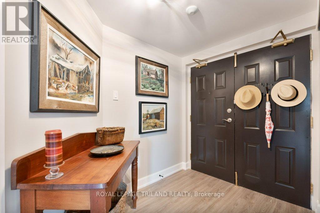403 - 7 Picton Street, London East (East F), Ontario  N6B 3N7 - Photo 10 - X12216777