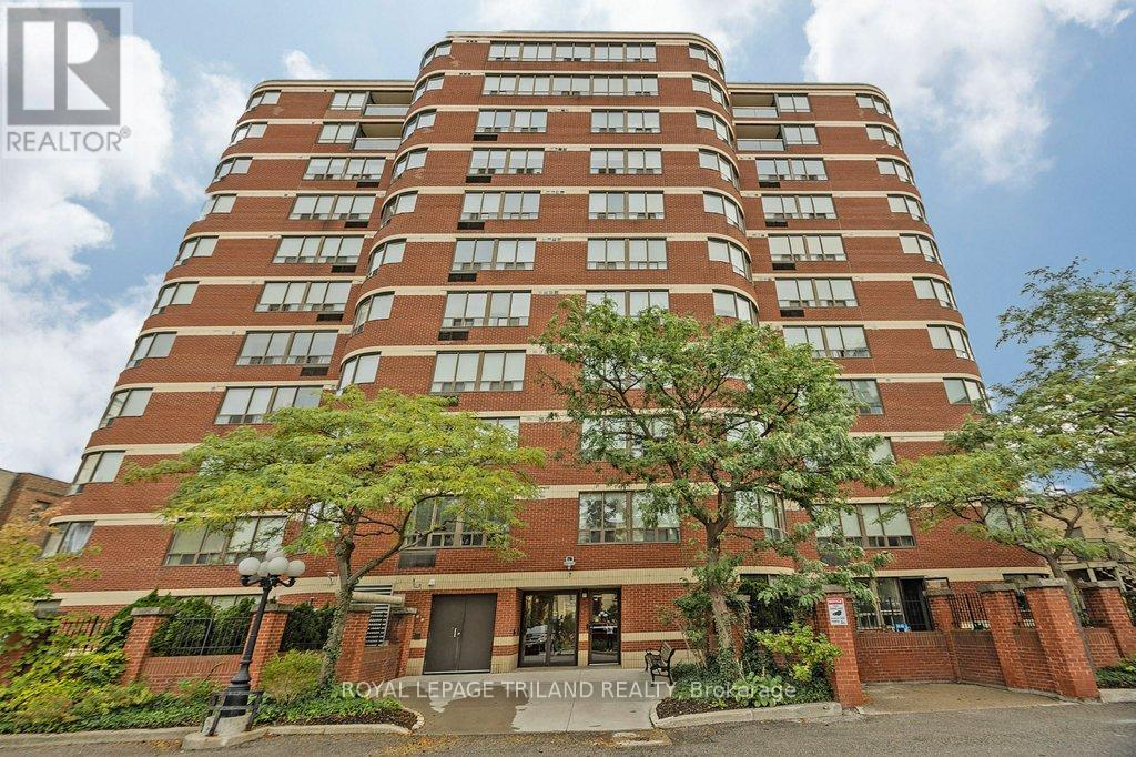 403 - 7 Picton Street, London East (East F), Ontario  N6B 3N7 - Photo 4 - X12216777