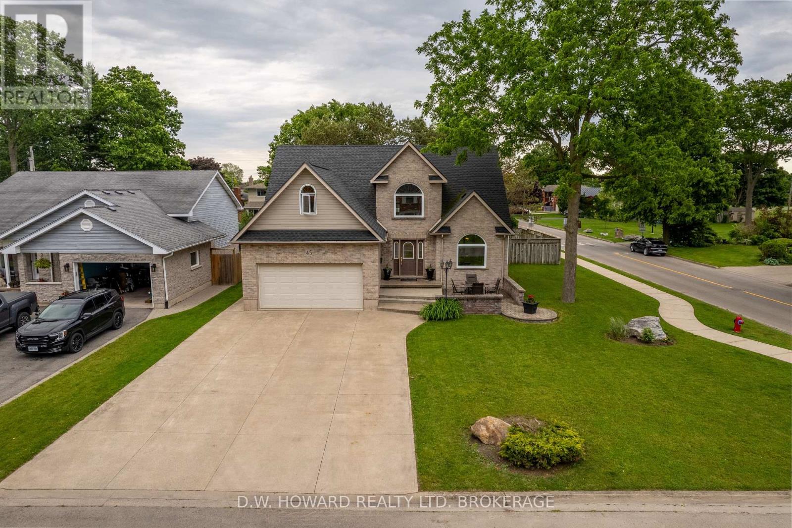 45 Westwood Drive, Port Colborne, Ontario  L3K 6B9 - Photo 1 - X12205674