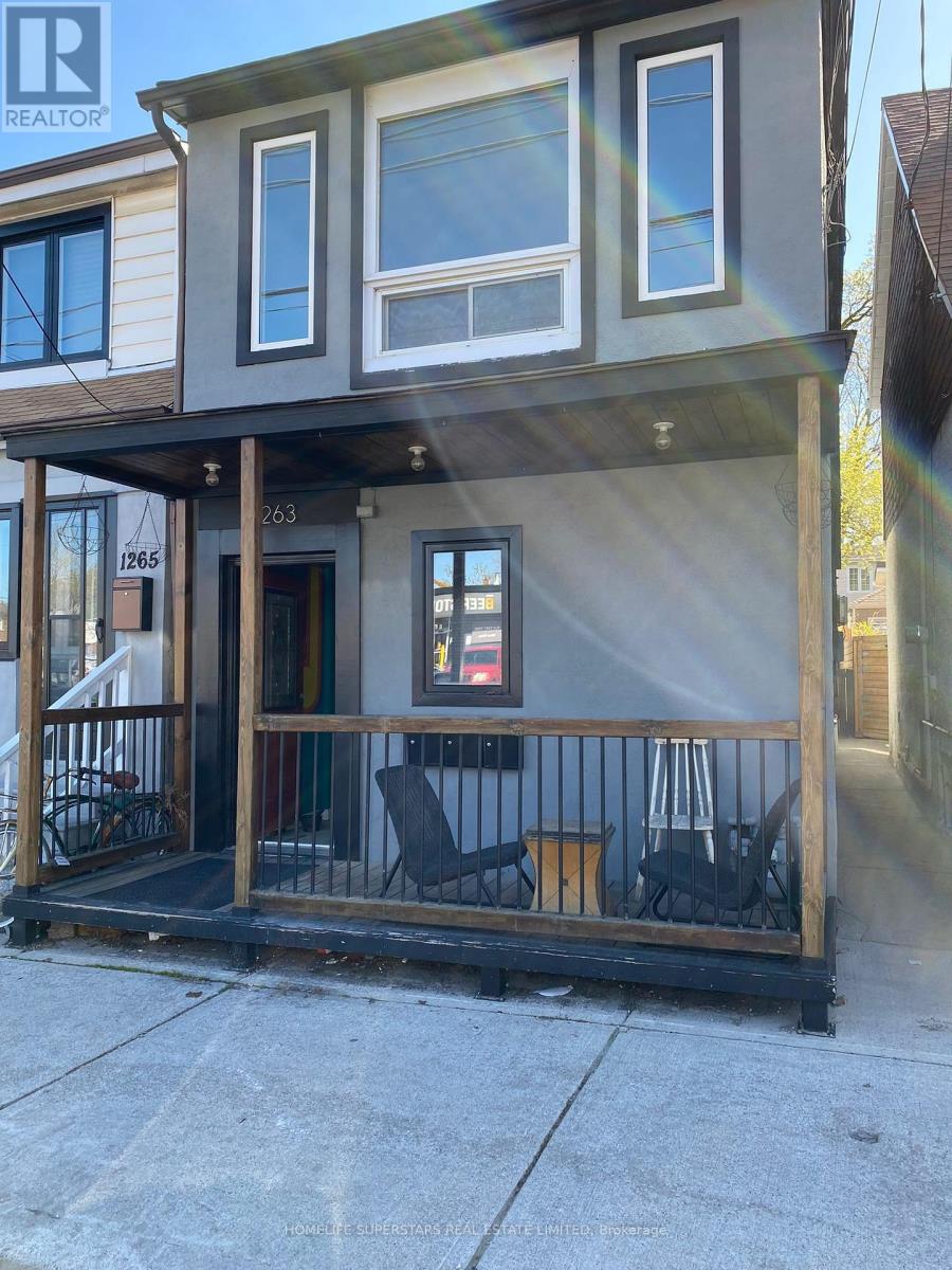 1263 WOODBINE AVENUE, Toronto, Ontario