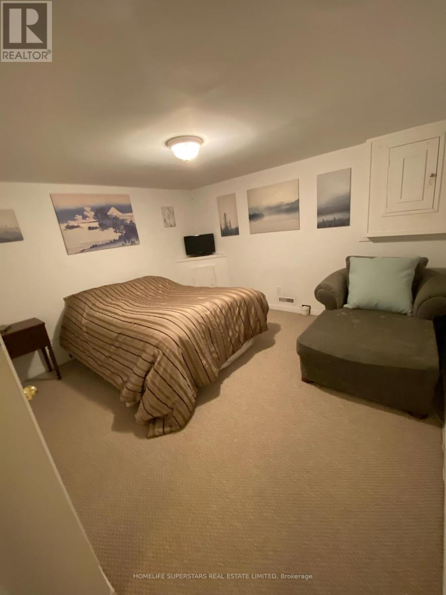 1263 Woodbine Avenue, Toronto, Ontario  M4C 4E5 - Photo 11 - E12216538