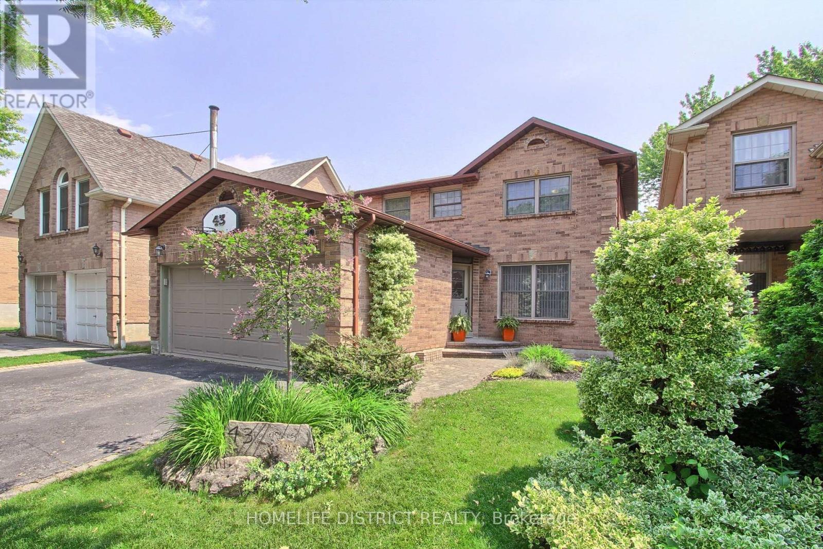 43 DANIELS CRESCENT, Ajax, Ontario