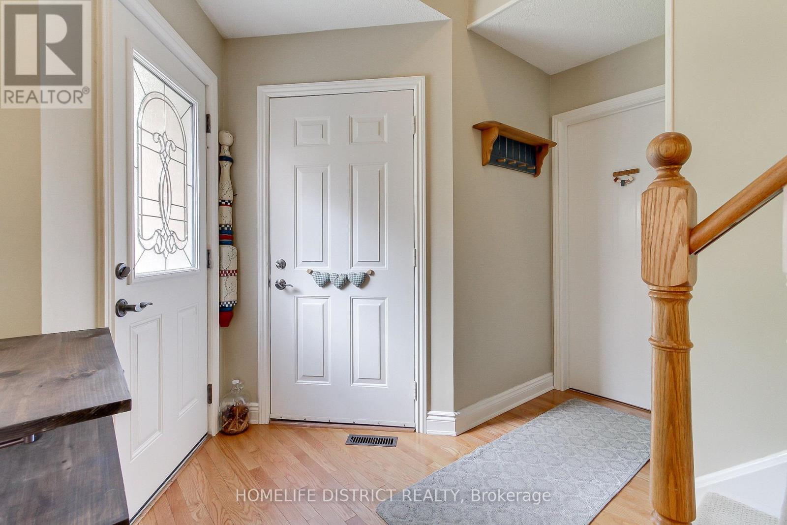 43 Daniels Crescent, Ajax, Ontario  L1T 1X8 - Photo 7 - E12216561