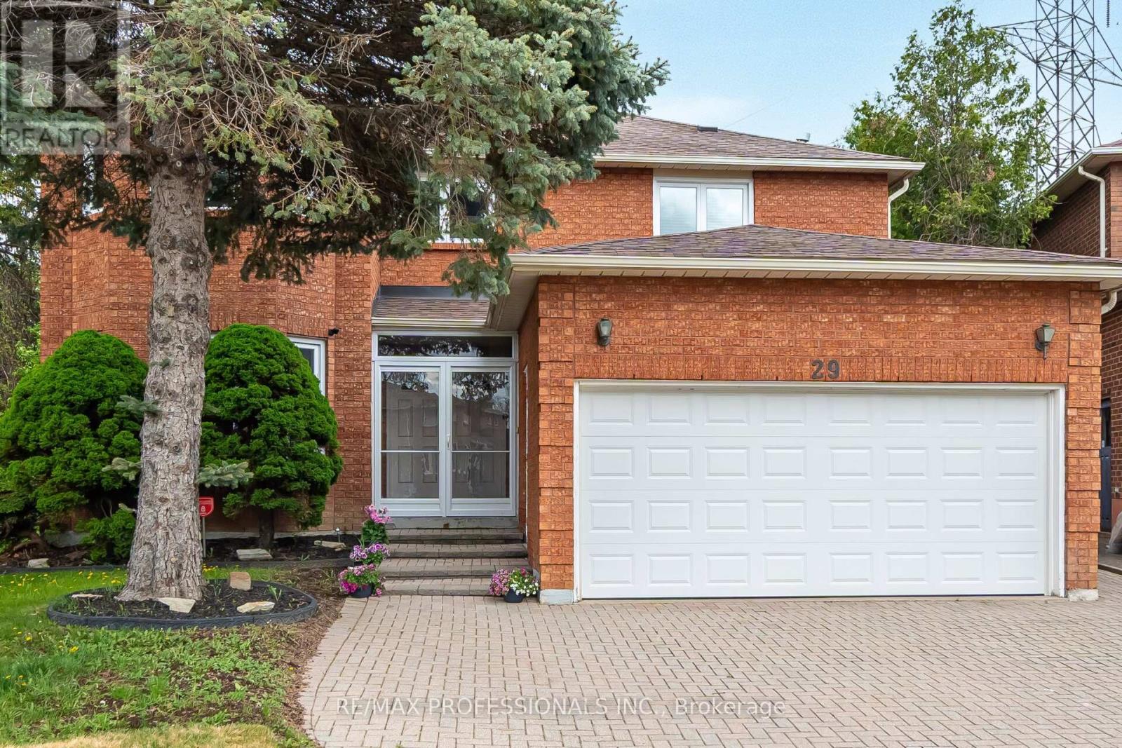 29 MOELLER COURT, Toronto, Ontario