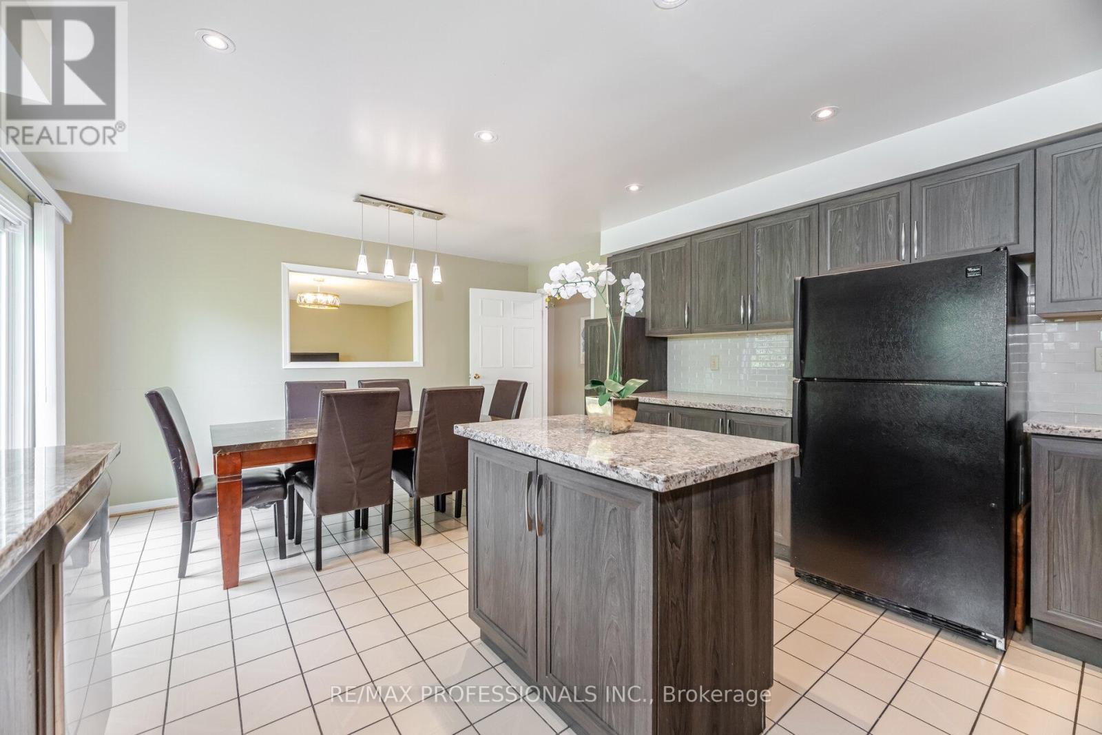 29 Moeller Court, Toronto, Ontario  M1E 5C1 - Photo 11 - E12216593