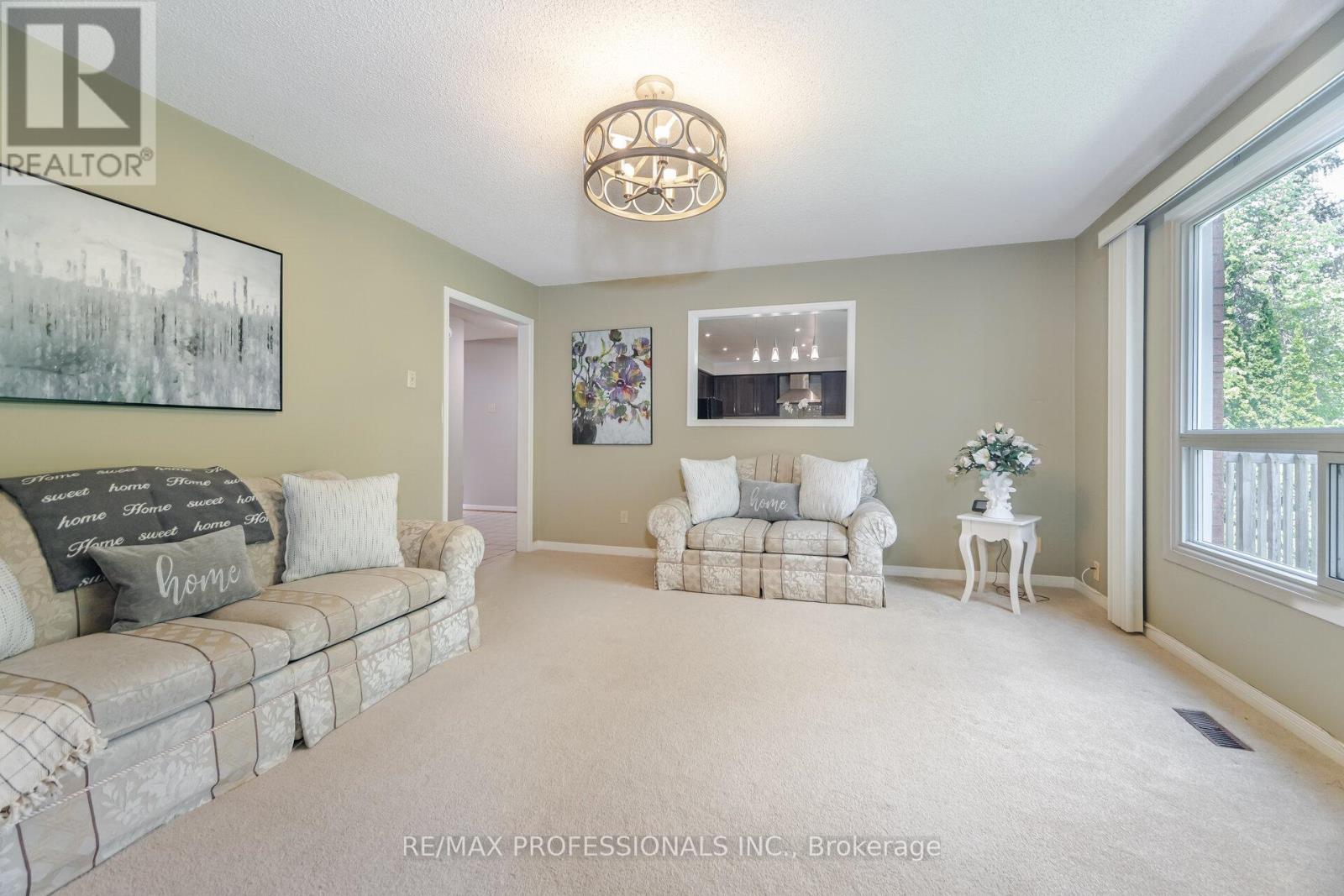 29 Moeller Court, Toronto, Ontario  M1E 5C1 - Photo 15 - E12216593