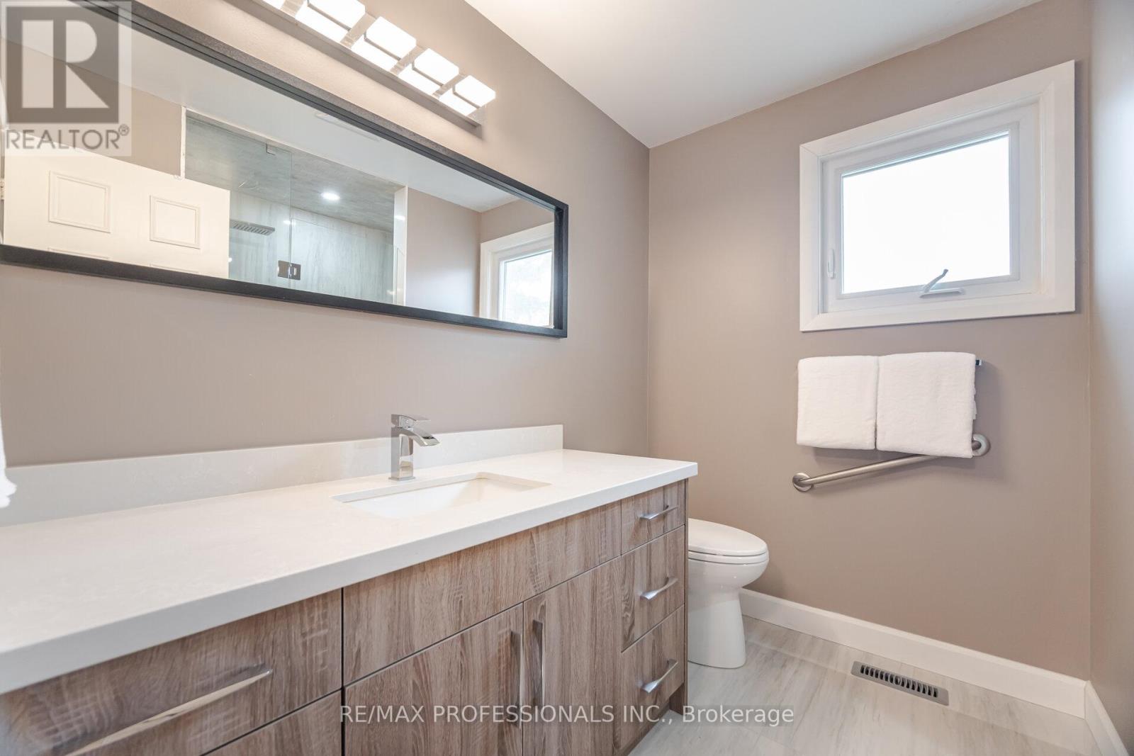 29 Moeller Court, Toronto, Ontario  M1E 5C1 - Photo 35 - E12216593