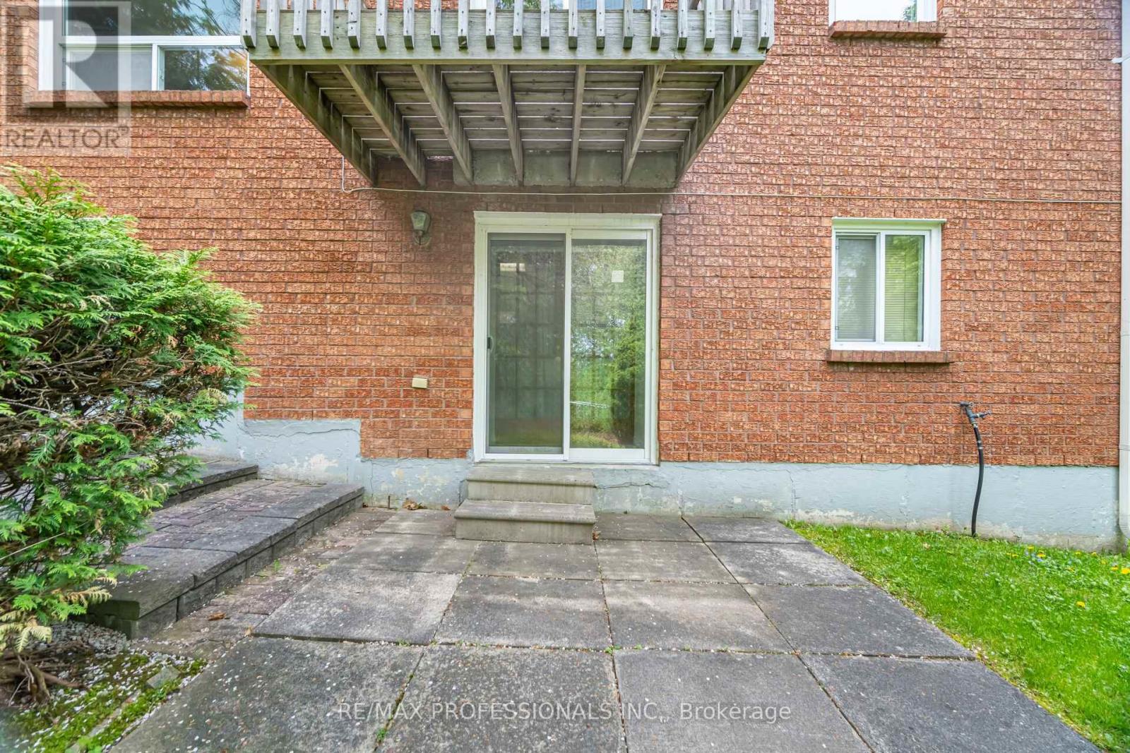 29 Moeller Court, Toronto, Ontario  M1E 5C1 - Photo 37 - E12216593