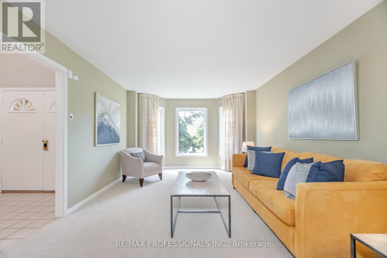 29 Moeller Court, Toronto, Ontario  M1E 5C1 - Photo 4 - E12216593