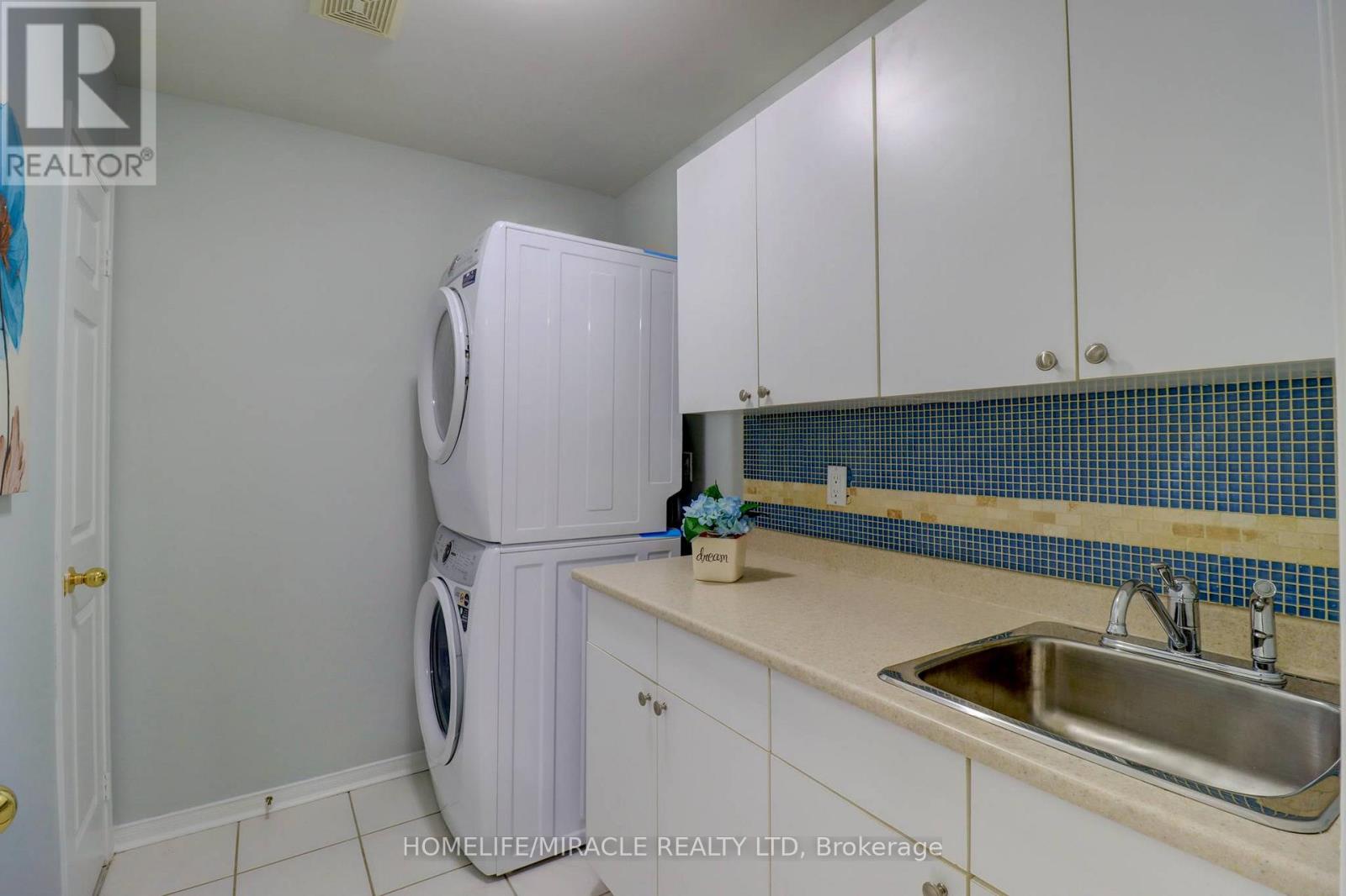 12 Breezewood Court, Whitby (Brooklin), Ontario  L1M 2L4 - Photo 21 - E12216629