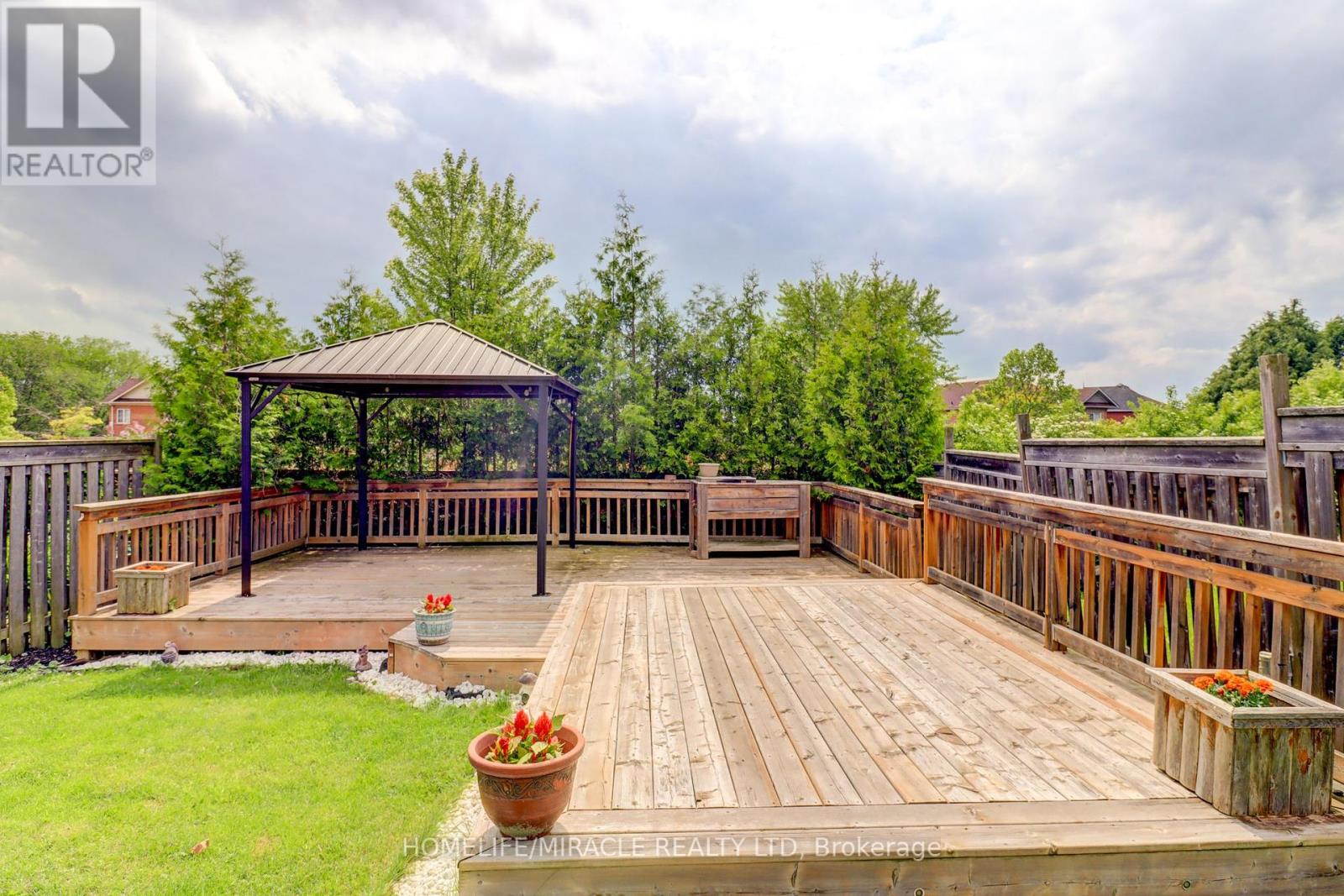 12 Breezewood Court, Whitby (Brooklin), Ontario  L1M 2L4 - Photo 31 - E12216629