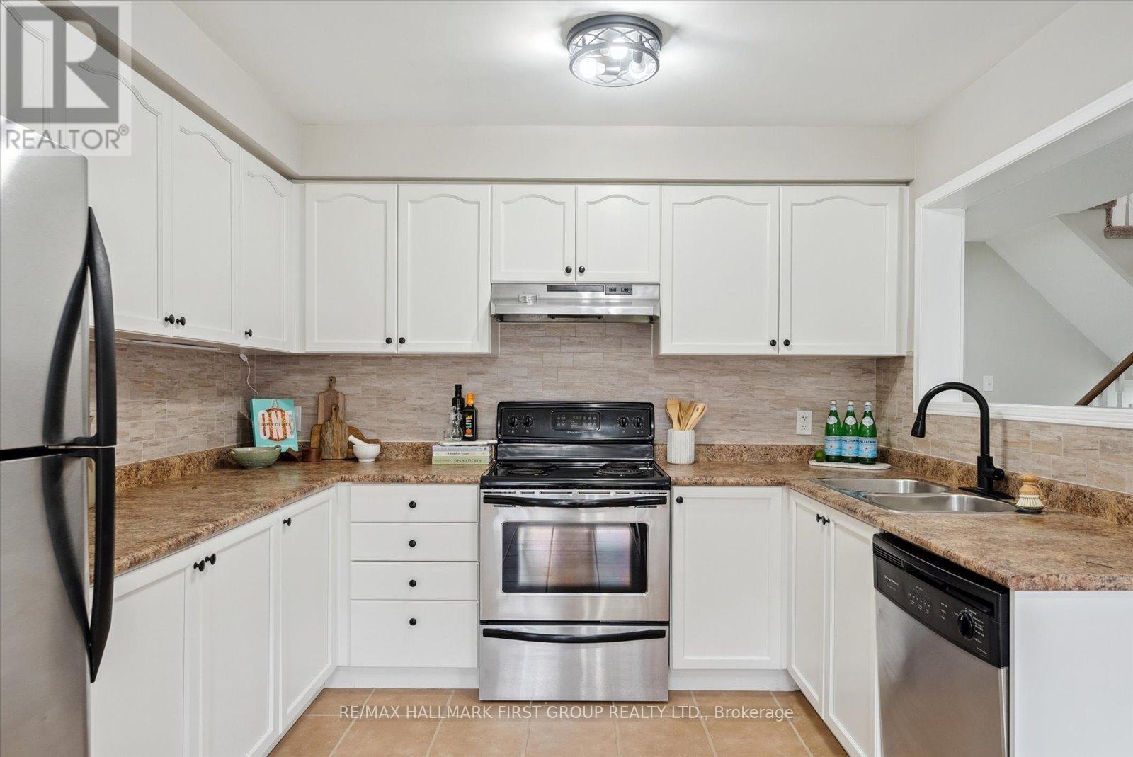 69 Vanguard Drive, Whitby (Brooklin), Ontario  L1M 2P1 - Photo 16 - E12216634