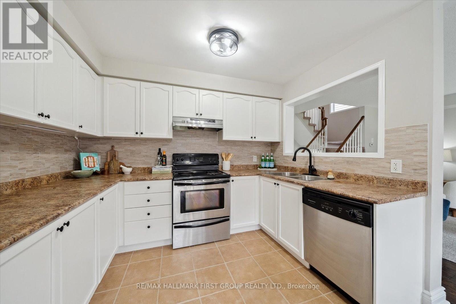 69 Vanguard Drive, Whitby (Brooklin), Ontario  L1M 2P1 - Photo 17 - E12216634