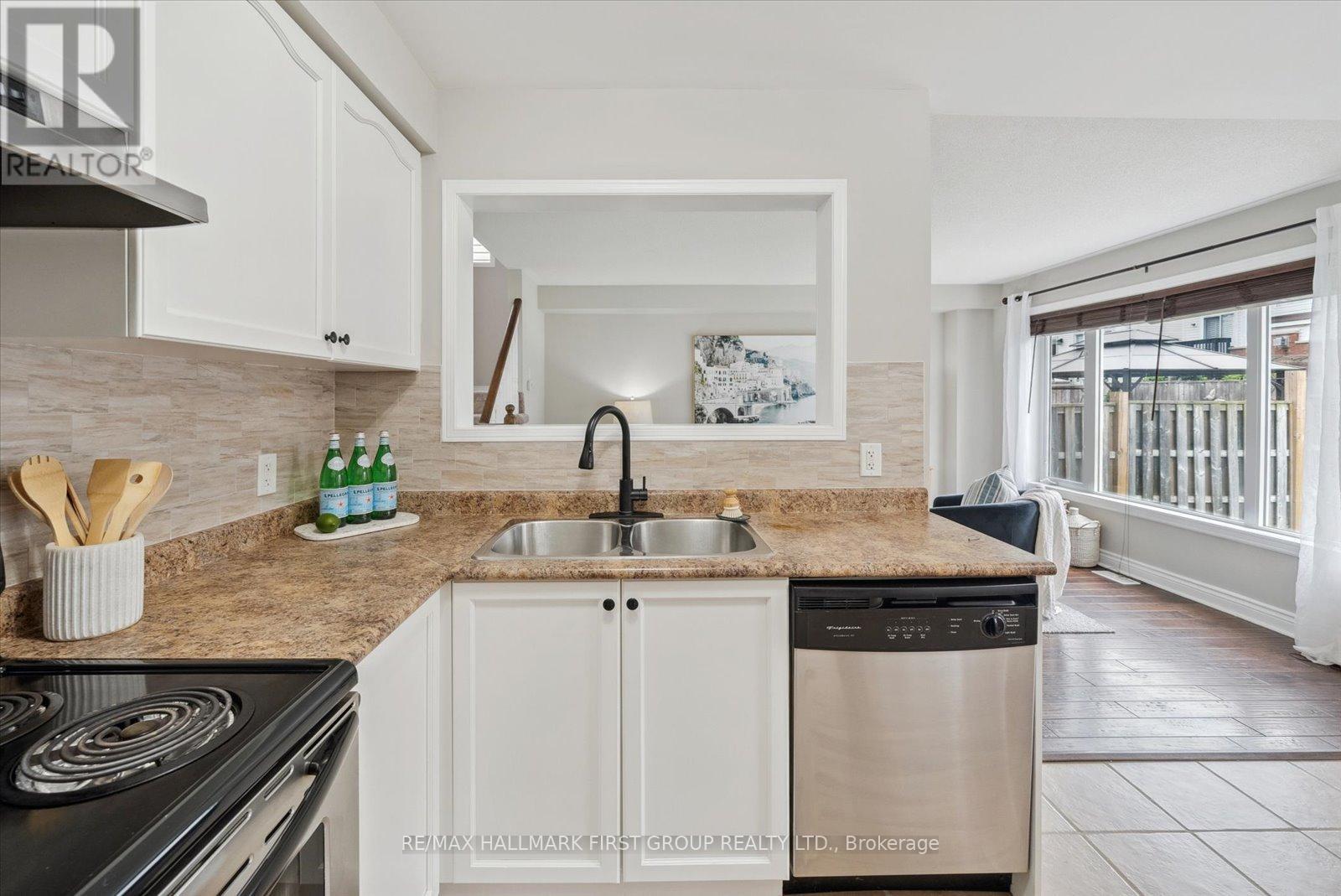 69 Vanguard Drive, Whitby (Brooklin), Ontario  L1M 2P1 - Photo 18 - E12216634