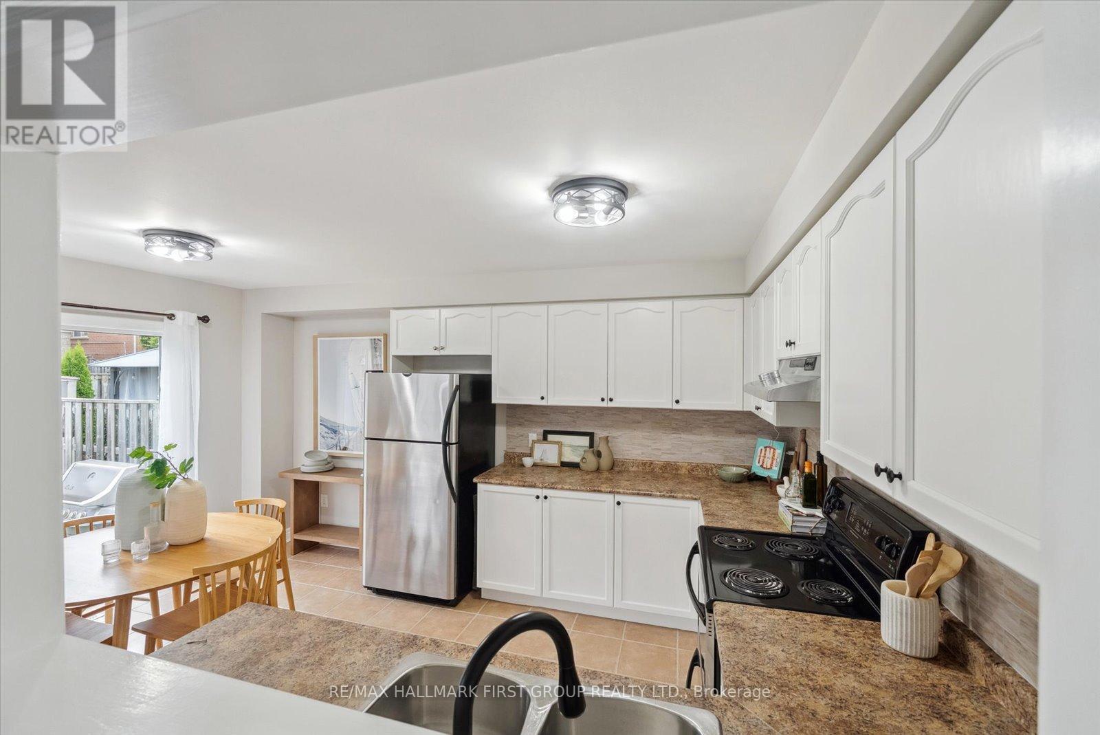 69 Vanguard Drive, Whitby (Brooklin), Ontario  L1M 2P1 - Photo 19 - E12216634