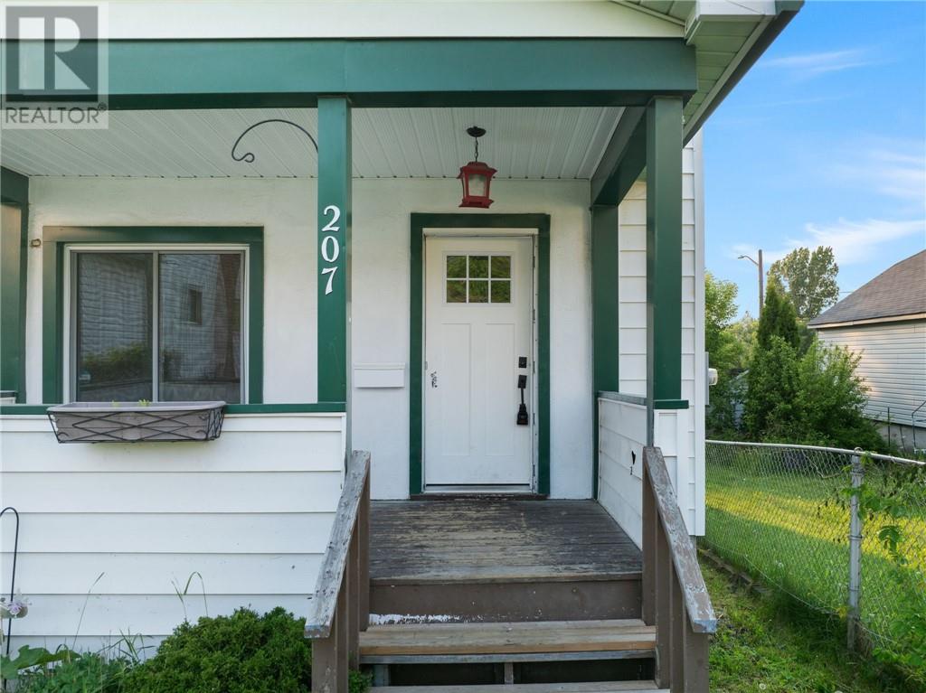 207 Mountain Street, Sudbury, Ontario  P3B 2R4 - Photo 9 - 2122900