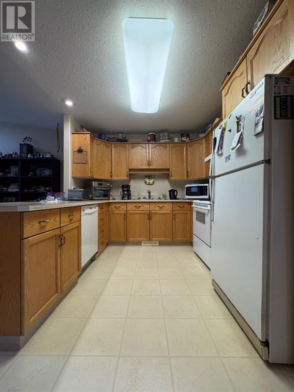 4919 56 Street, Camrose, Alberta  T4V 2C6 - Photo 5 - A2229996