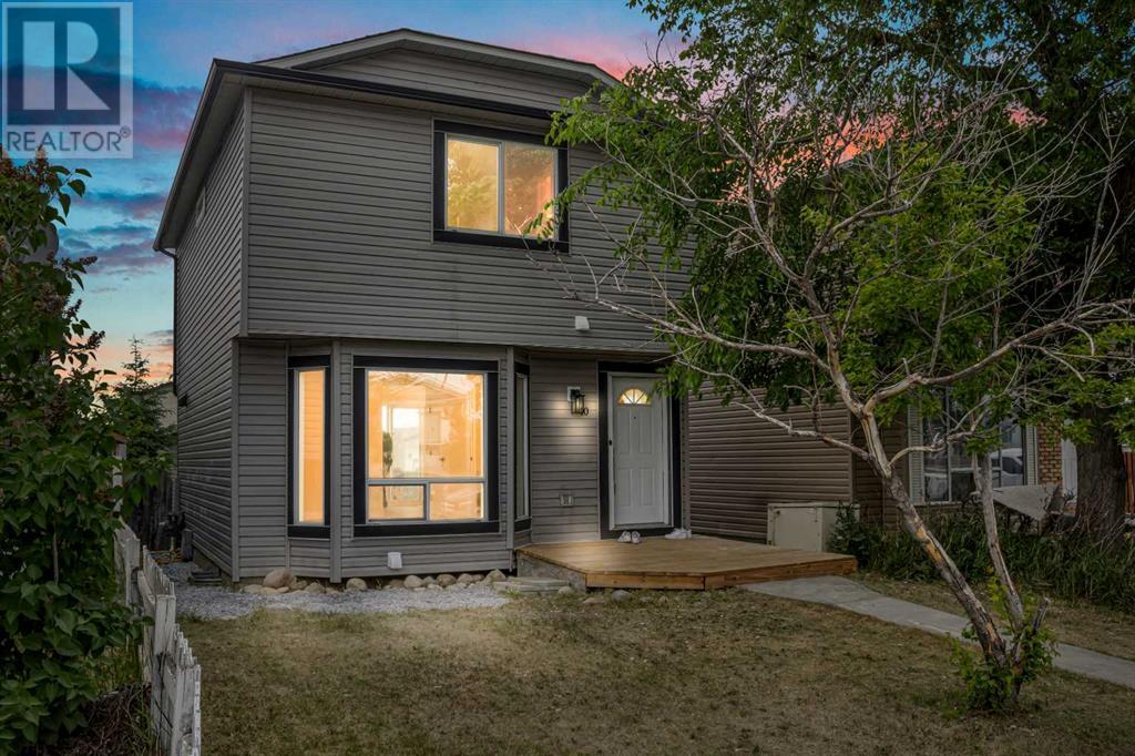 10 Martindale Mews Ne, Calgary, Alberta  T3J 2V5 - Photo 1 - A2230126