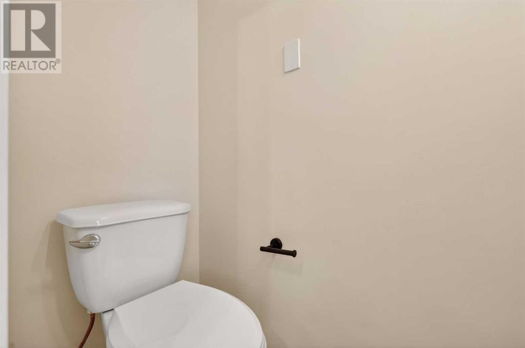 10 Martindale Mews Ne, Calgary, Alberta  T3J 2V5 - Photo 7 - A2230126