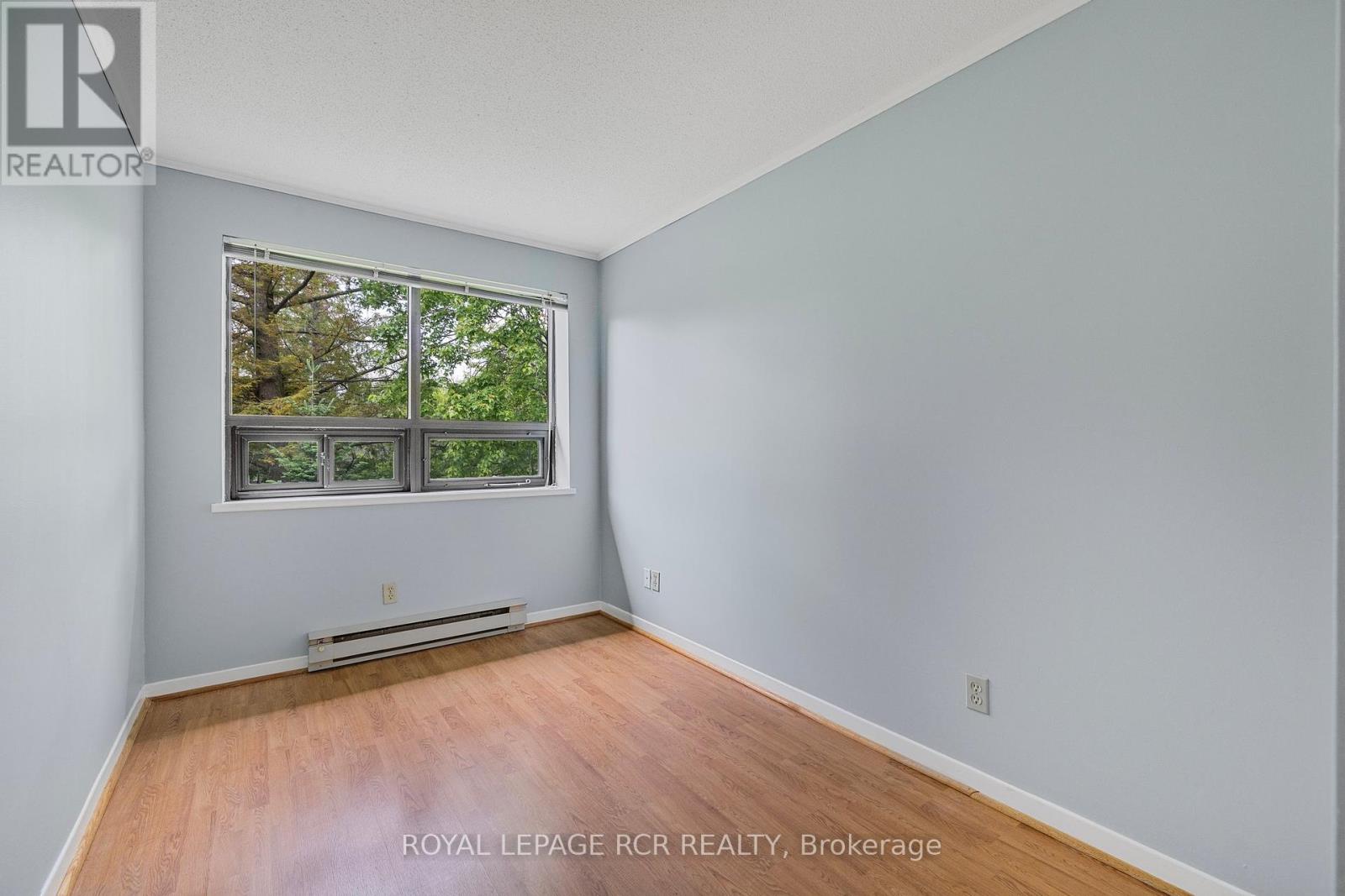 305 - 166 Olive Street, East Gwillimbury, Ontario  L9N 1M9 - Photo 10 - N12216542