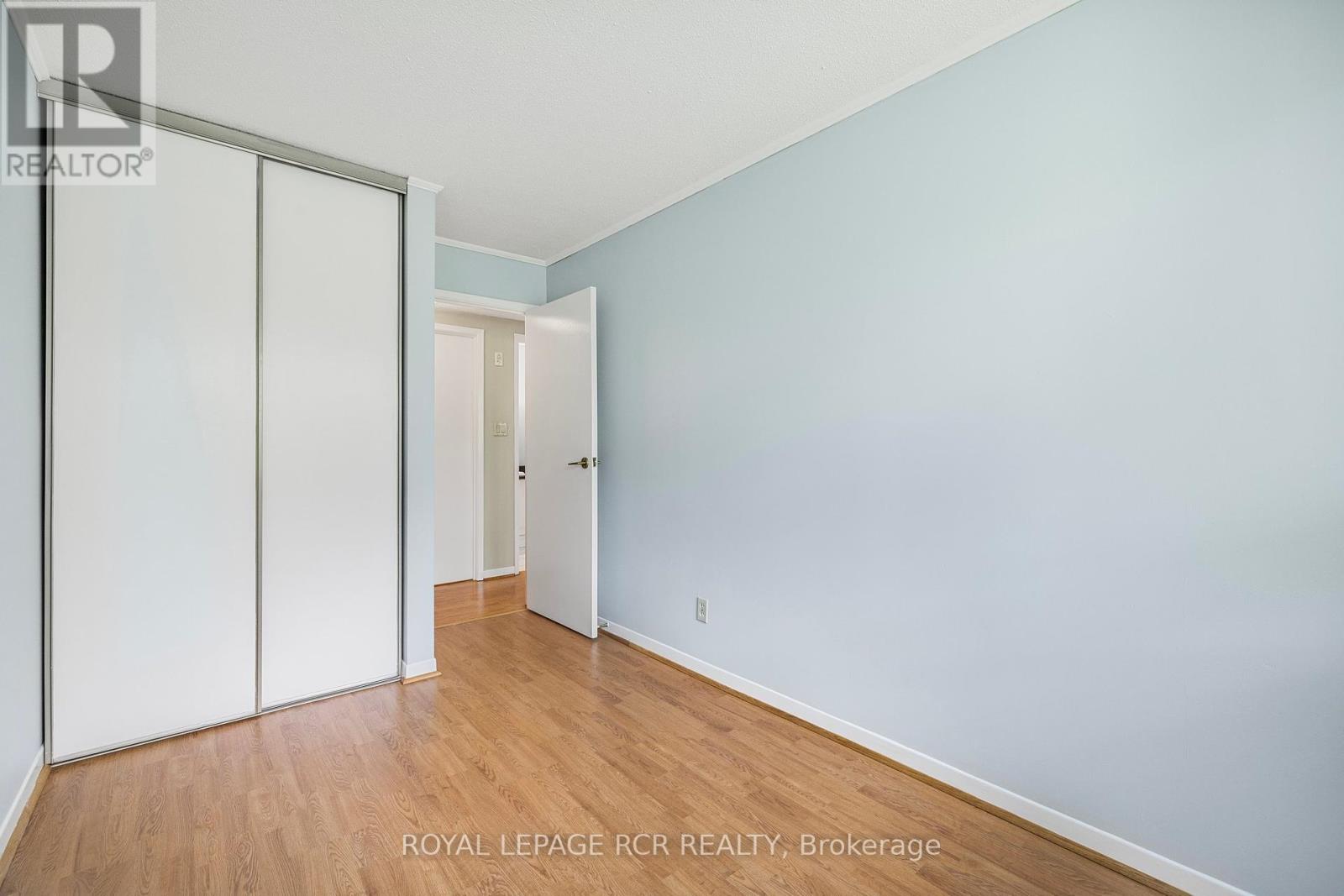 305 - 166 Olive Street, East Gwillimbury, Ontario  L9N 1M9 - Photo 11 - N12216542