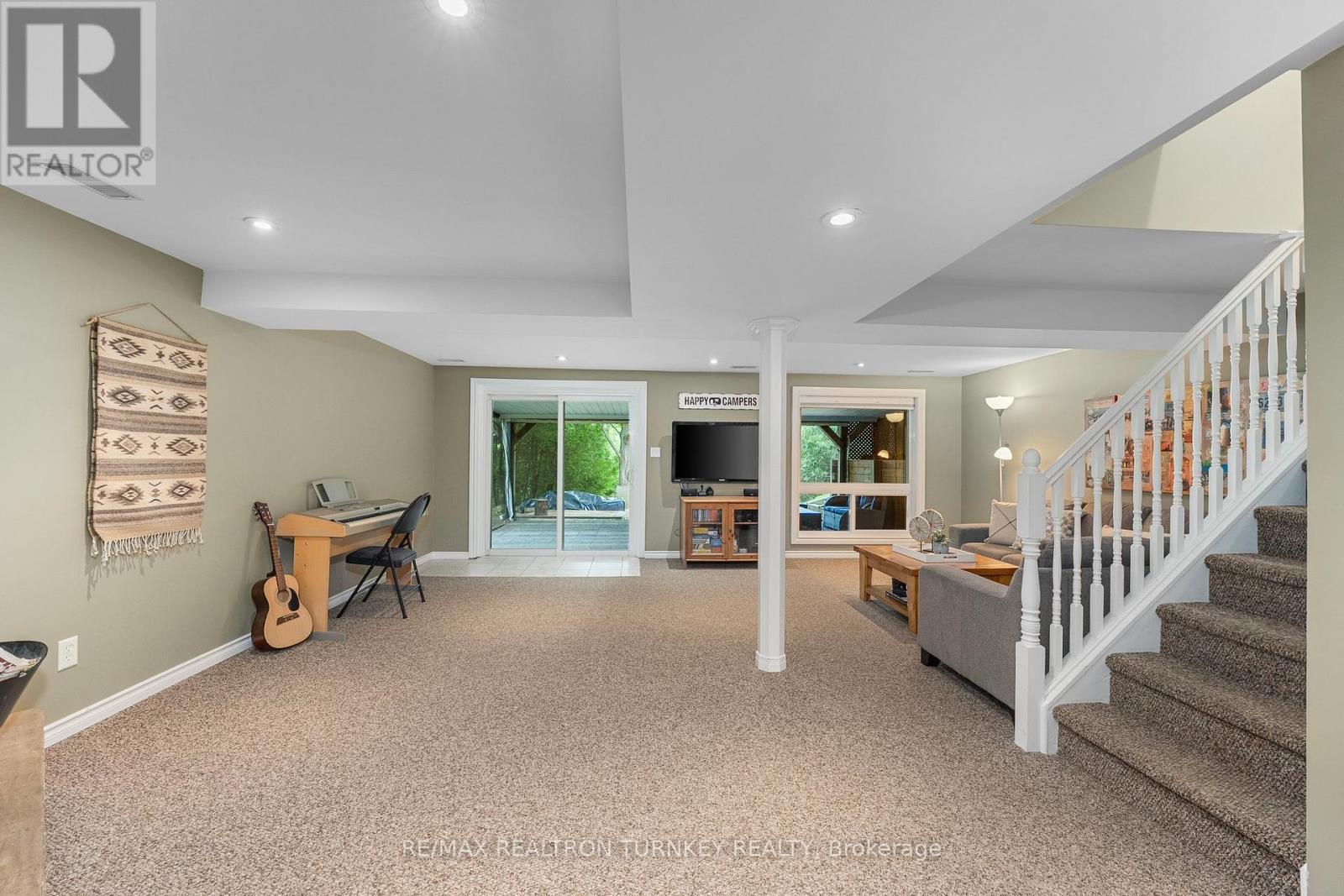58 Olive Street, East Gwillimbury (Holland Landing), Ontario  L9N 1L5 - Photo 29 - N12216573
