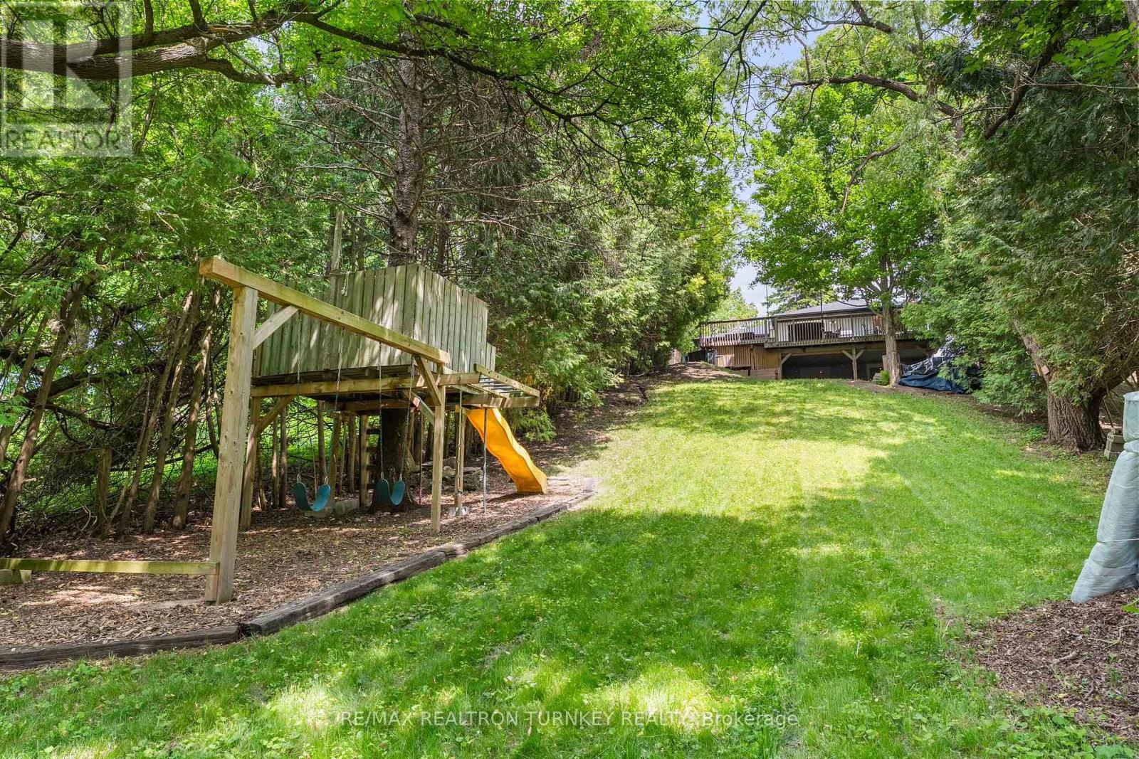 58 Olive Street, East Gwillimbury (Holland Landing), Ontario  L9N 1L5 - Photo 38 - N12216573