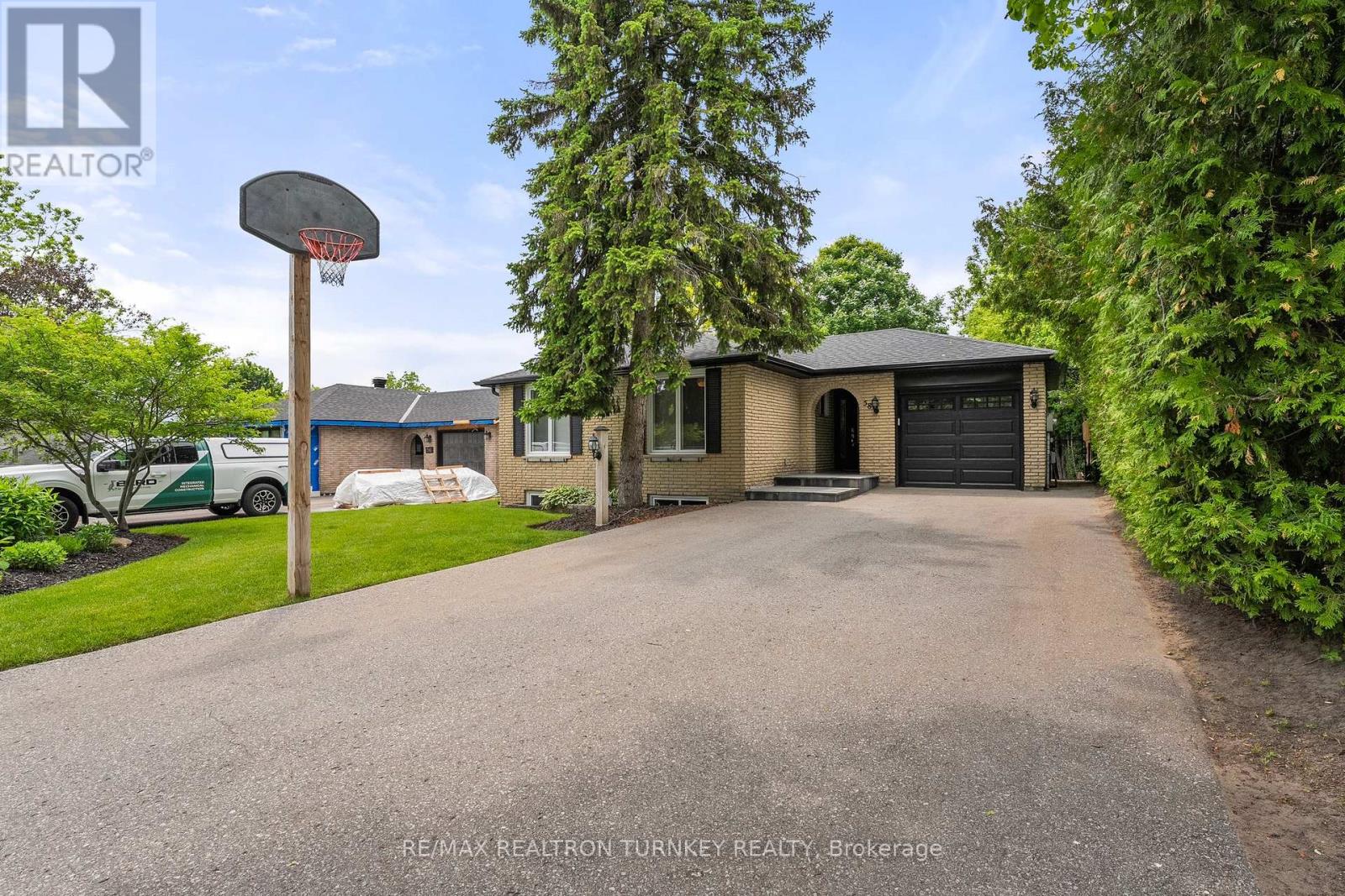 58 Olive Street, East Gwillimbury (Holland Landing), Ontario  L9N 1L5 - Photo 50 - N12216573