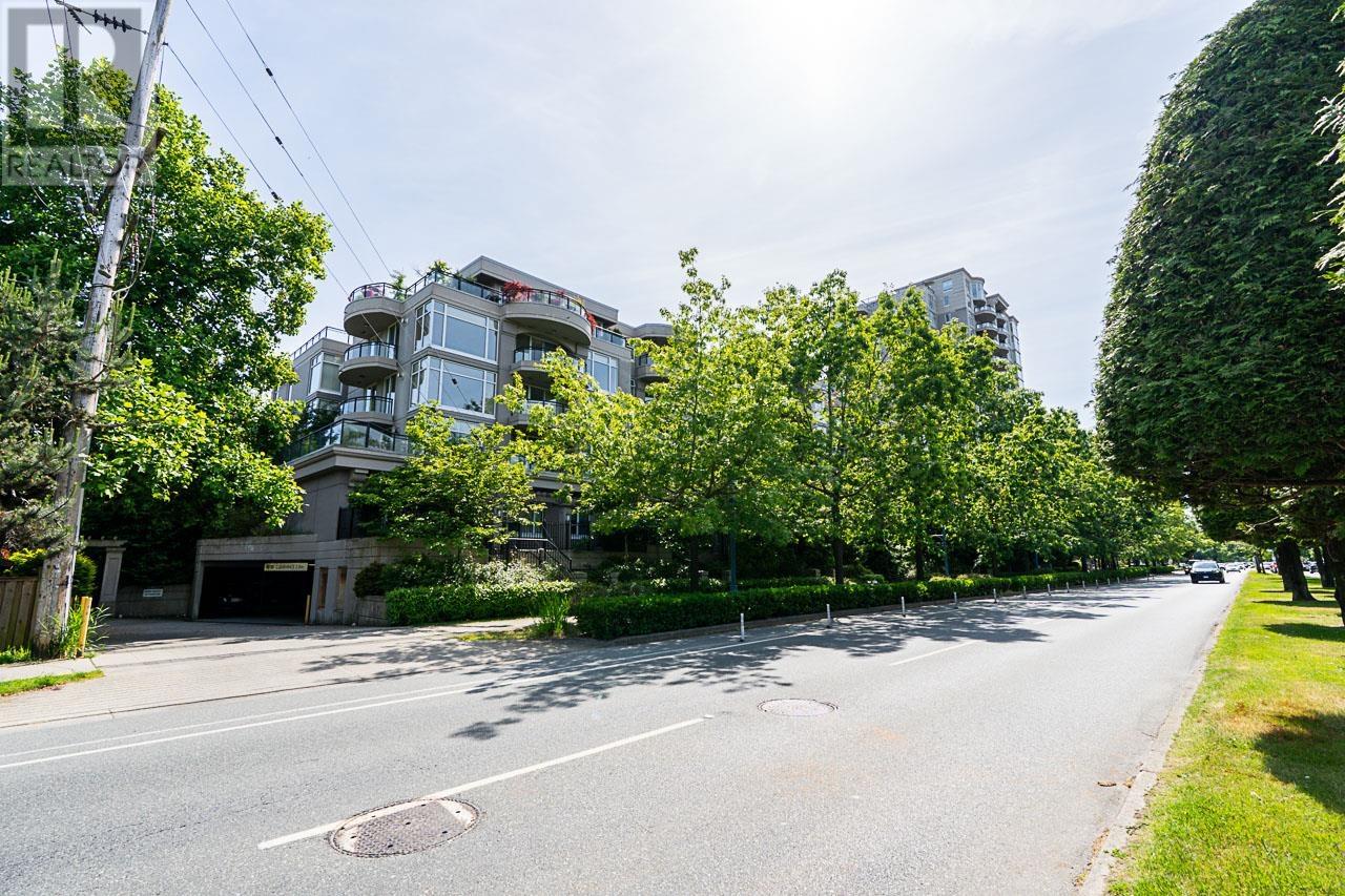 309 8480 Granville Avenue, Richmond, British Columbia  V6Y 4E8 - Photo 2 - R3014893