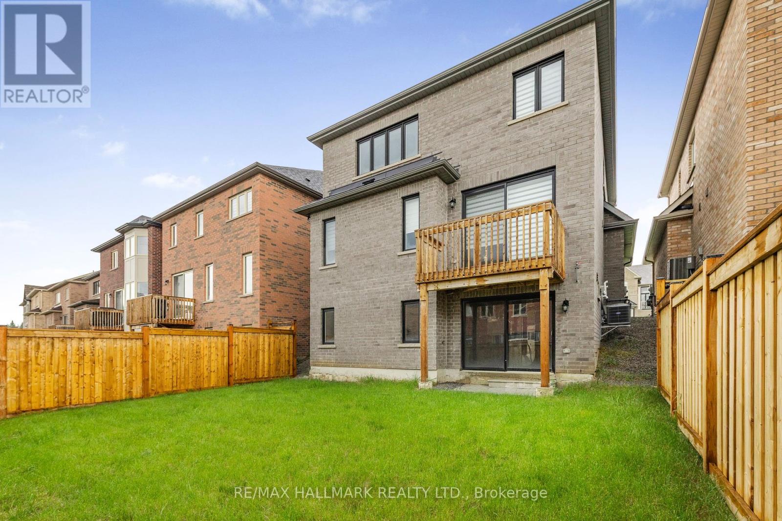 112 Carriage Shop Bend, East Gwillimbury (Queensville), Ontario  L9N 0Y3 - Photo 41 - N12216633