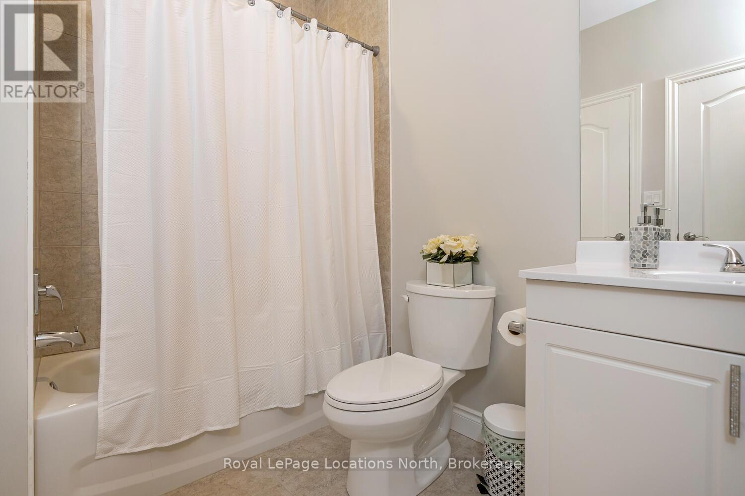 40 Waterview Road, Wasaga Beach, Ontario  L9Z 0E9 - Photo 18 - S12216823