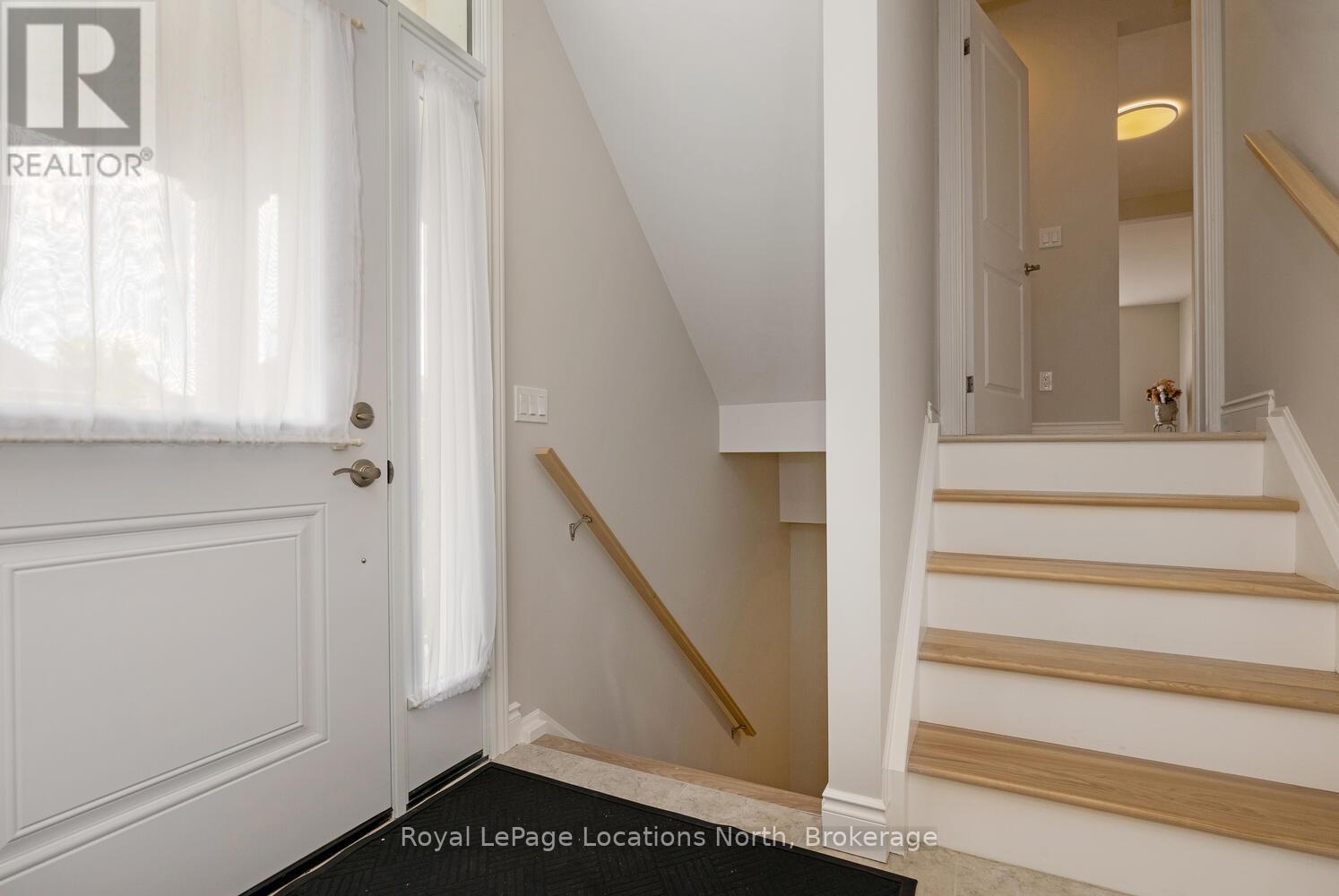 40 Waterview Road, Wasaga Beach, Ontario  L9Z 0E9 - Photo 48 - S12216823