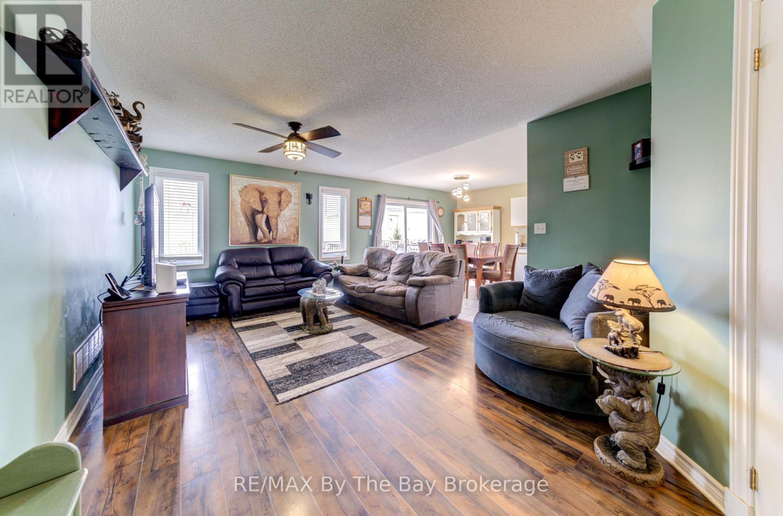 36a Meadowlark Boulevard, Wasaga Beach, Ontario  L9Z 3B2 - Photo 12 - S12216880