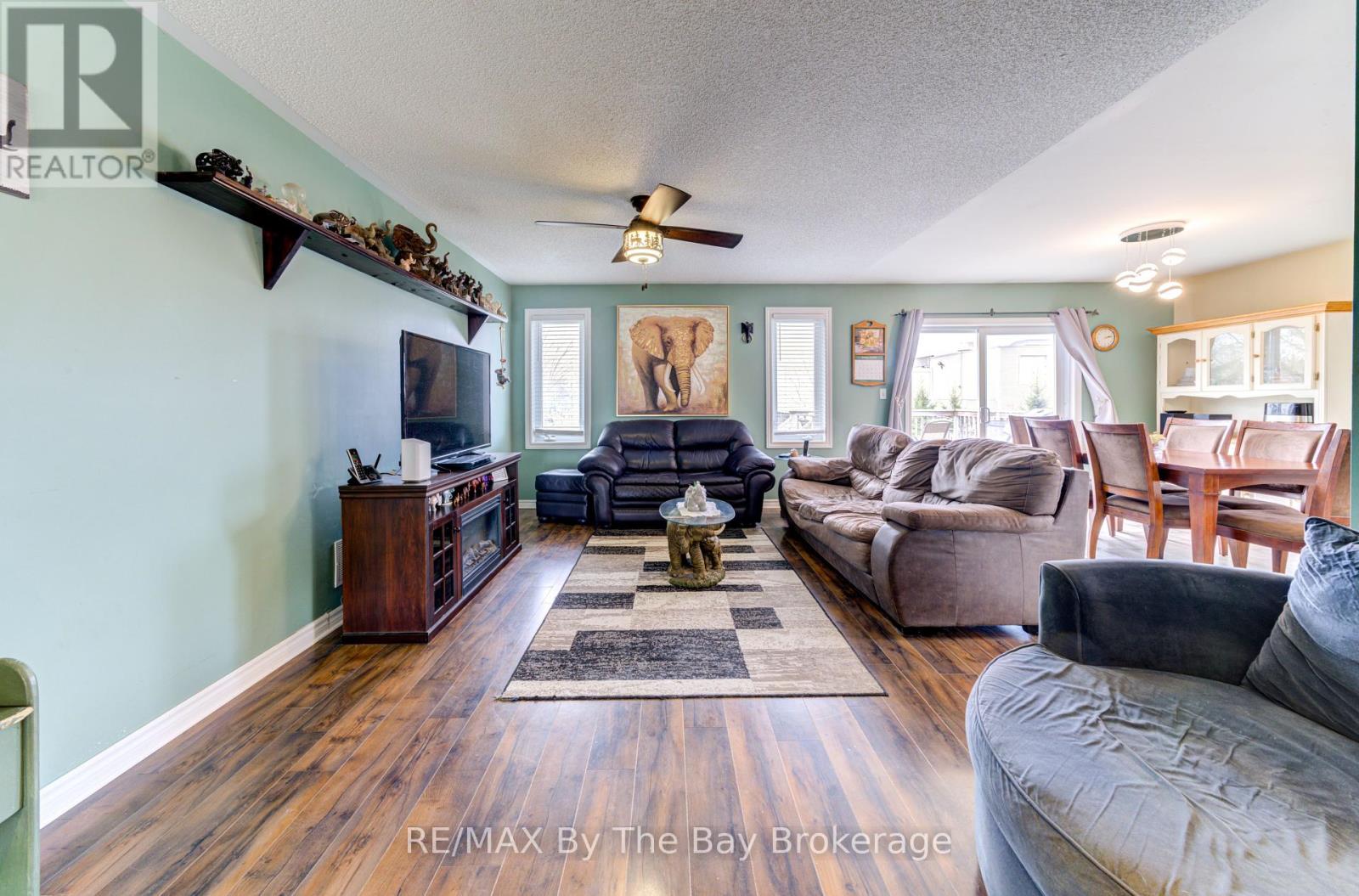 36a Meadowlark Boulevard, Wasaga Beach, Ontario  L9Z 3B2 - Photo 13 - S12216880