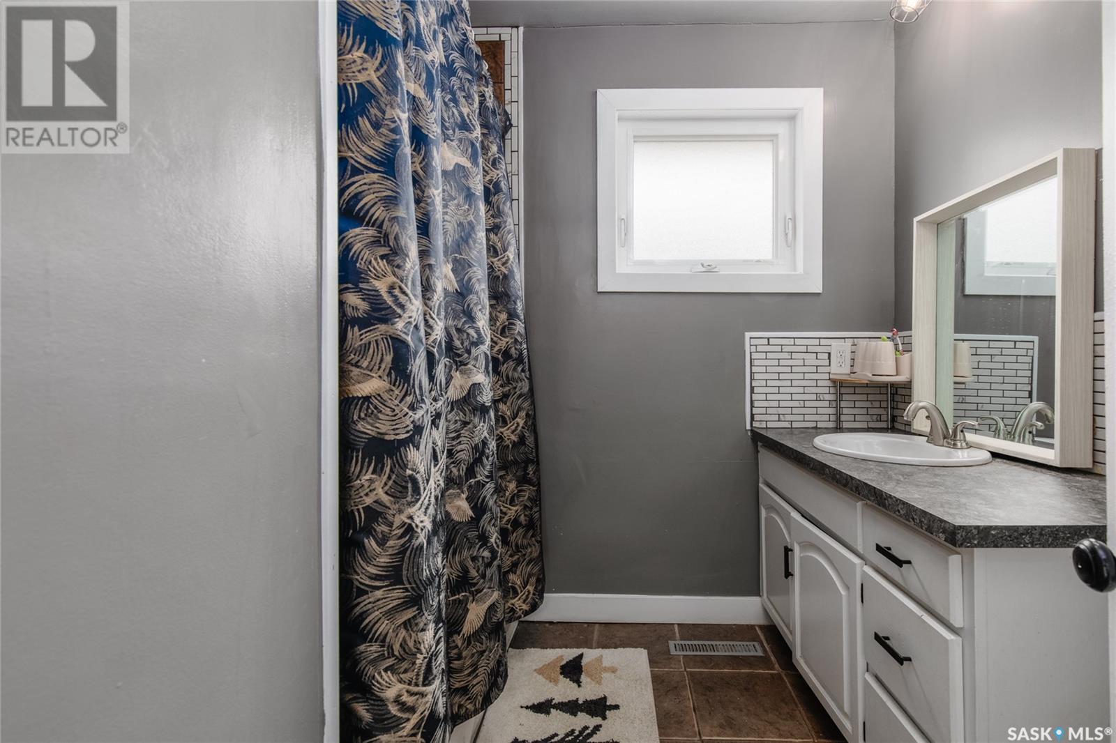 1314 Grandview Street W, Moose Jaw, Saskatchewan  S6H 6H8 - Photo 22 - SK009302