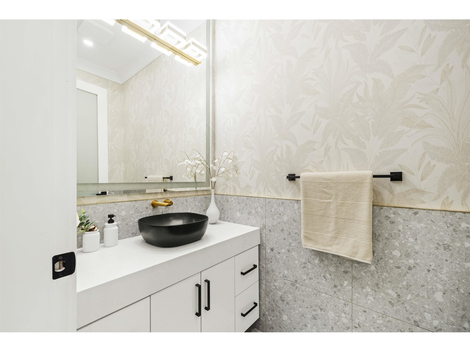 2096 Bowler Drive, Surrey, British Columbia  V4A 5A3 - Photo 20 - R3014952