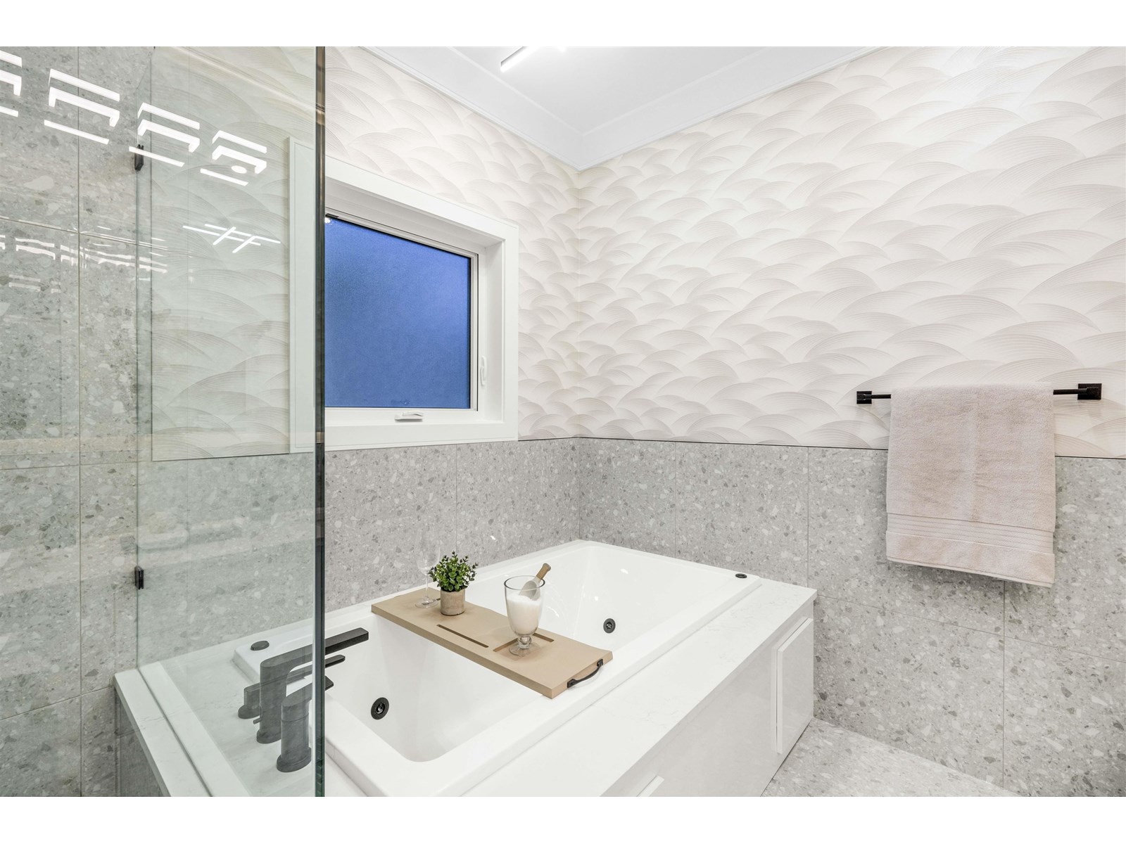 2096 Bowler Drive, Surrey, British Columbia  V4A 5A3 - Photo 25 - R3014952