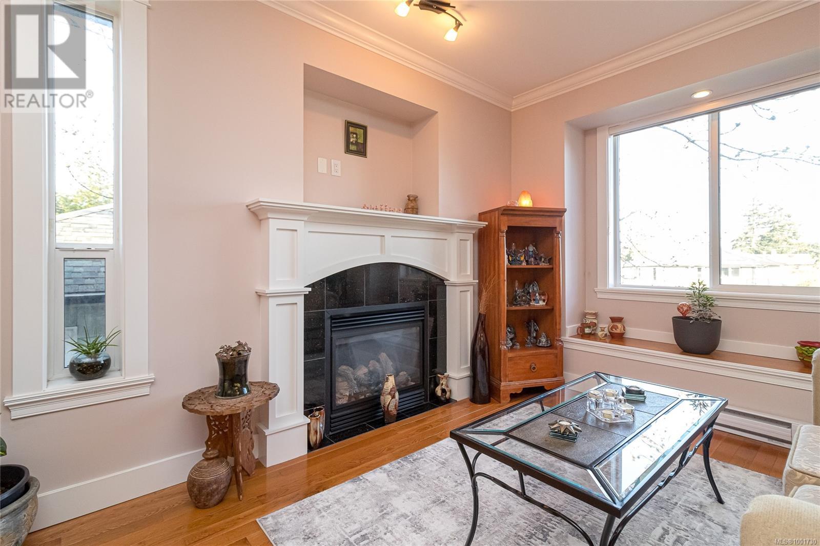 Property at 3161 Wascana St image 3