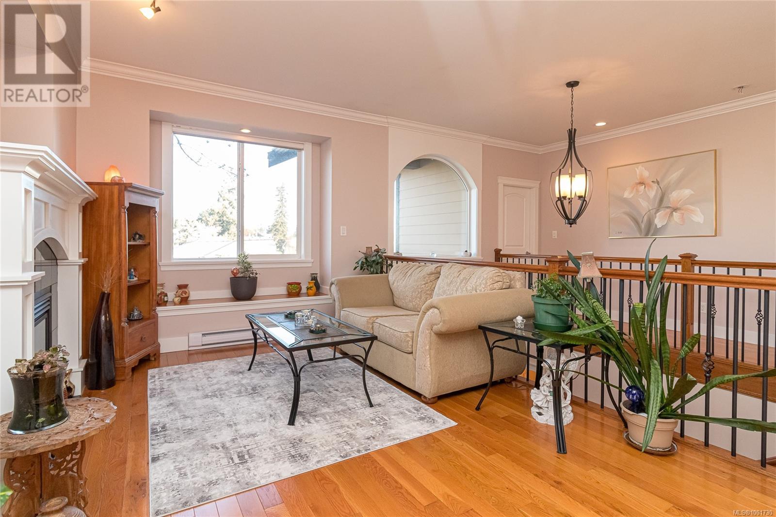 Property at 3161 Wascana St image 2