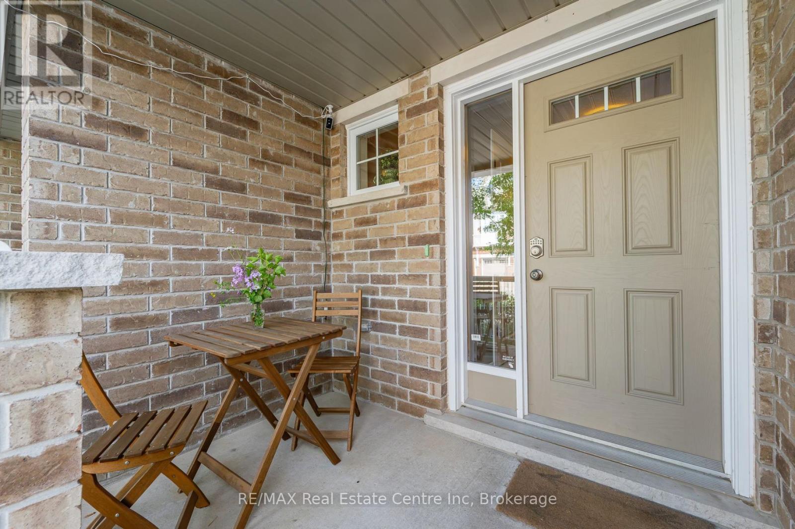 46 - 167 Arkell Road, Guelph, Ontario  N1L 0J9 - Photo 2 - X12216845