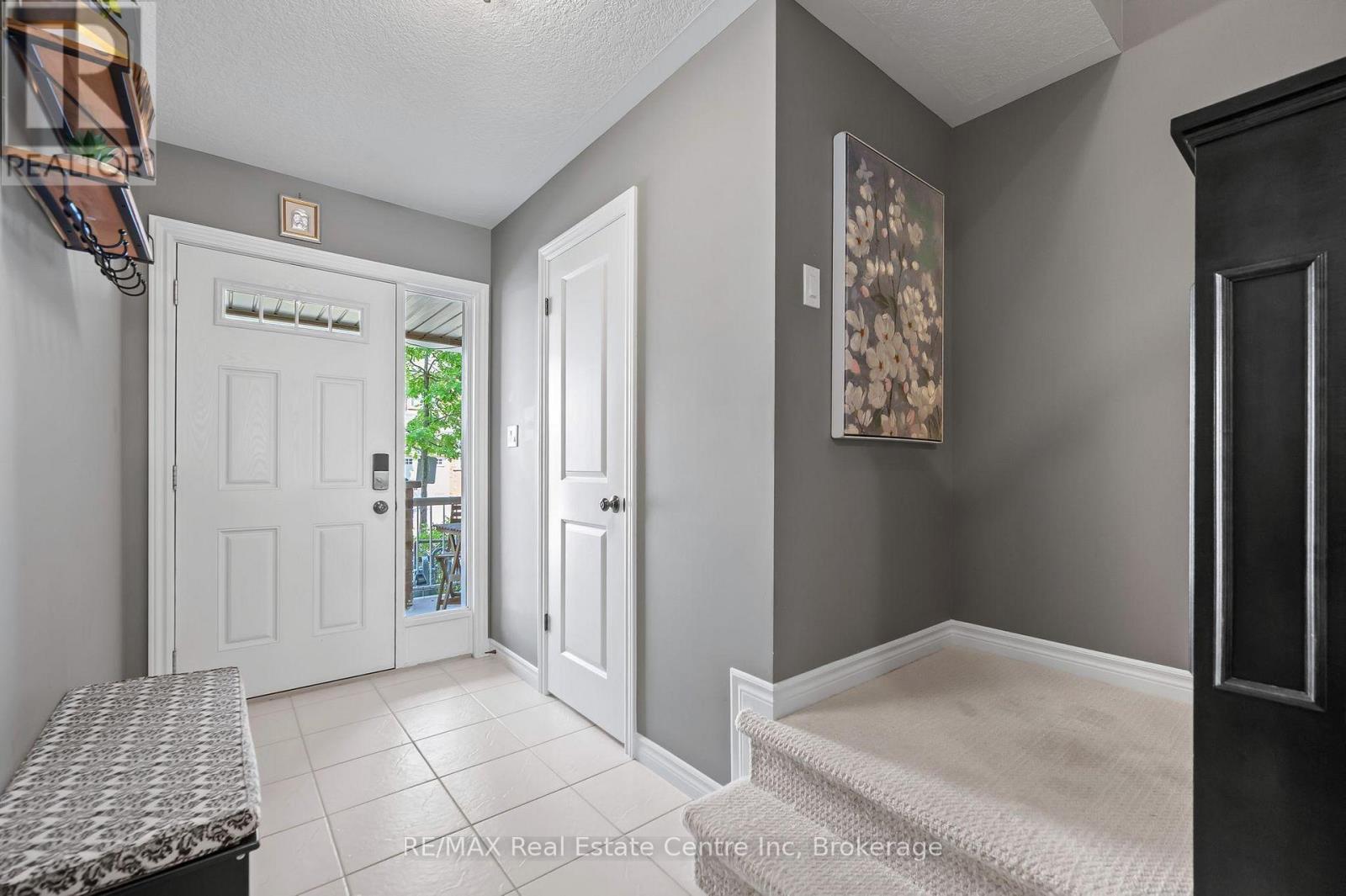 46 - 167 Arkell Road, Guelph, Ontario  N1L 0J9 - Photo 3 - X12216845