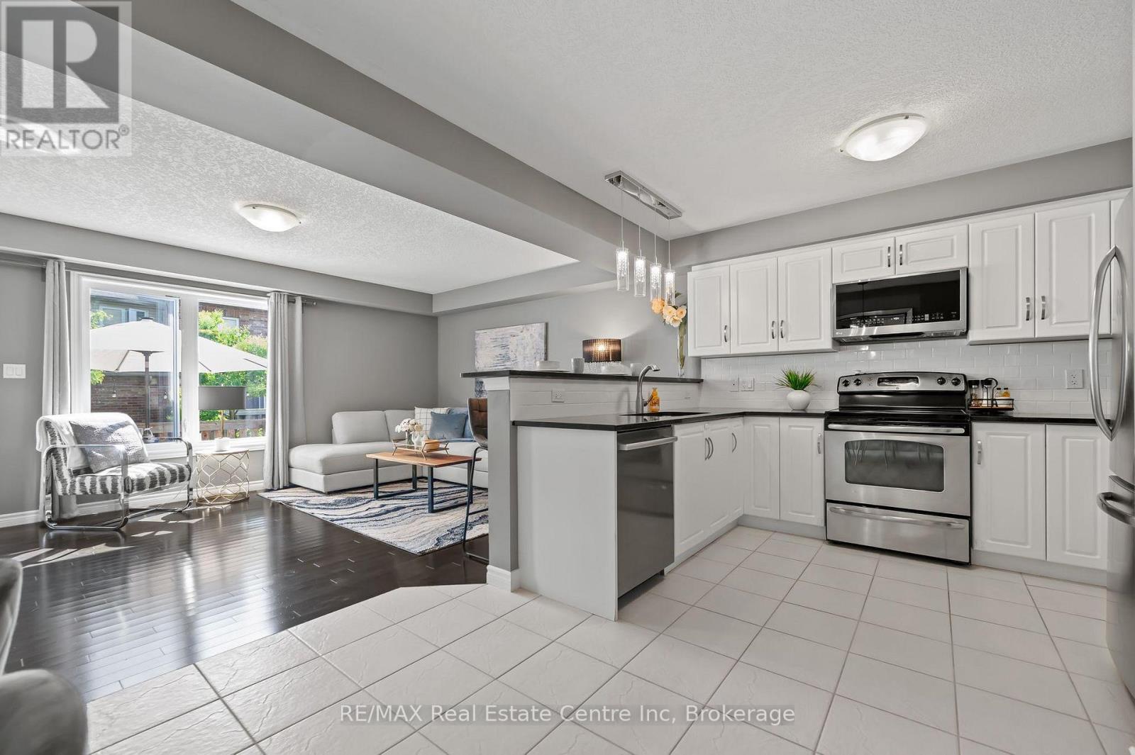 46 - 167 Arkell Road, Guelph, Ontario  N1L 0J9 - Photo 4 - X12216845