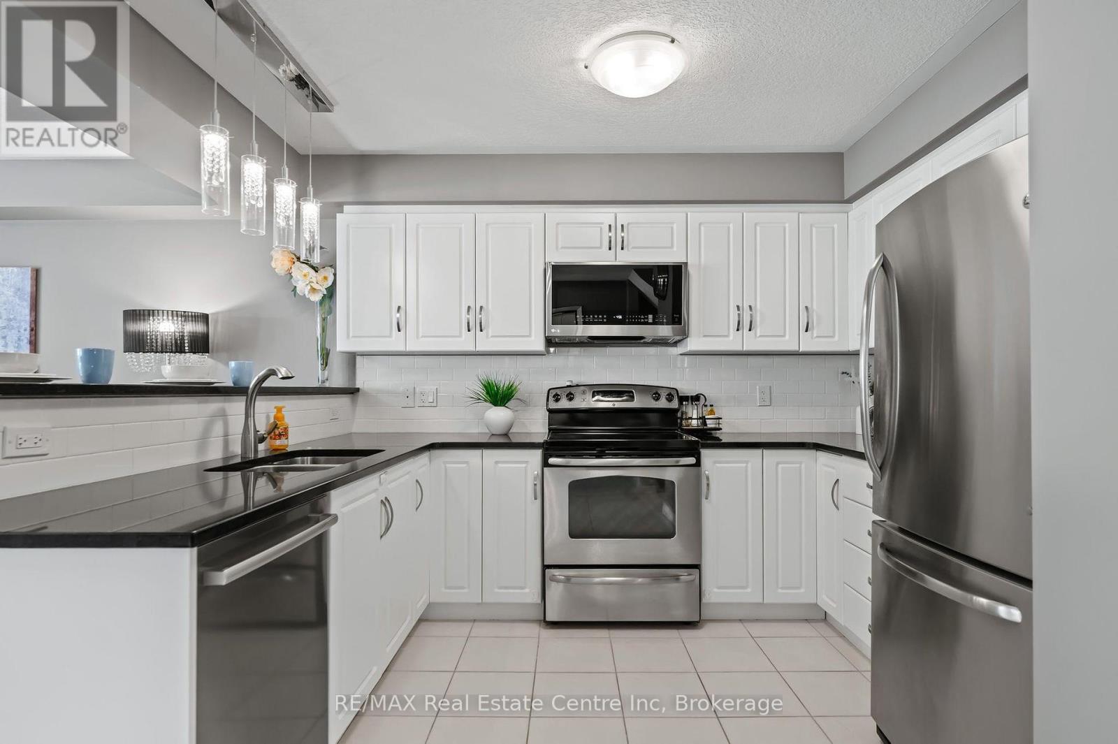46 - 167 Arkell Road, Guelph, Ontario  N1L 0J9 - Photo 6 - X12216845