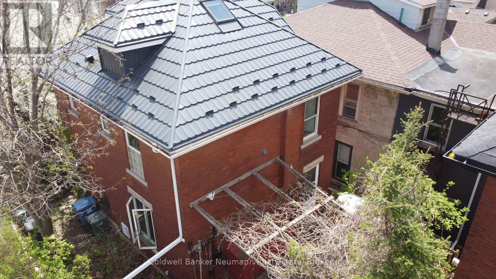 124 Surrey Street E, Guelph, Ontario  N1H 3P9 - Photo 37 - X12216850