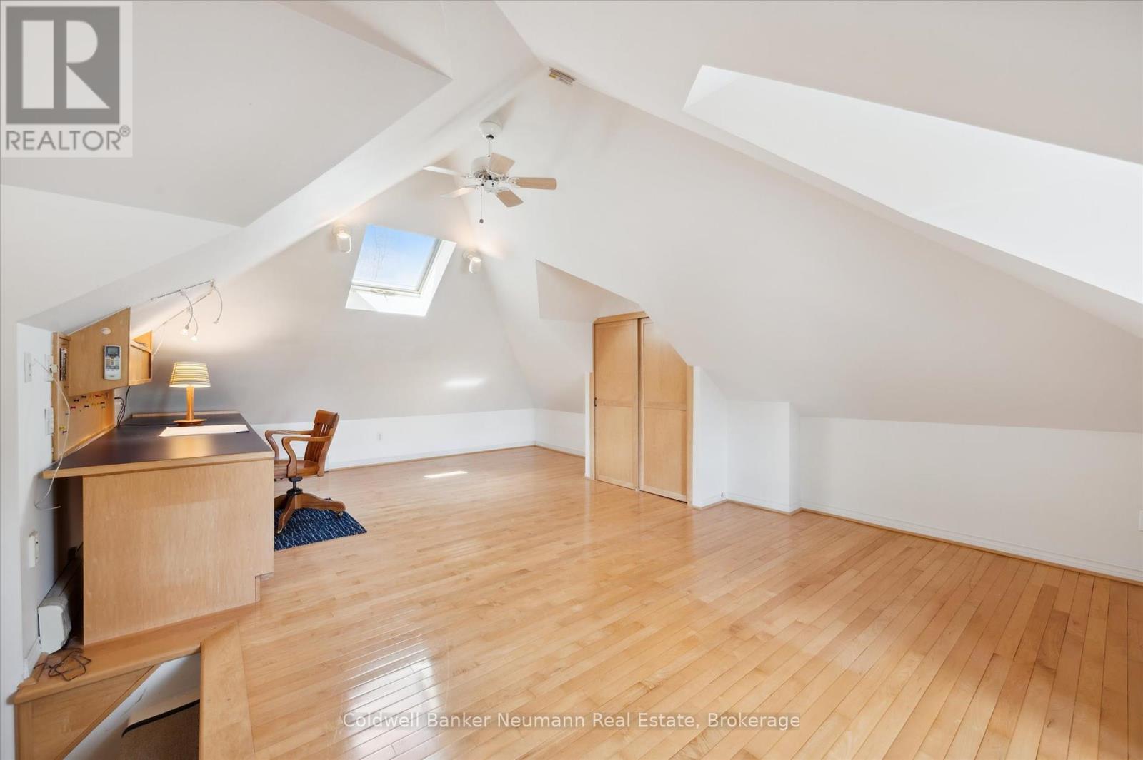 124 Surrey Street E, Guelph, Ontario  N1H 3P9 - Photo 9 - X12216850