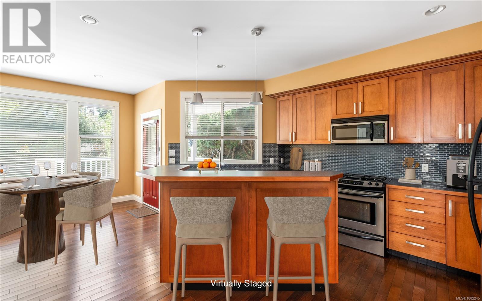 257 Michigan St, Victoria, British Columbia  V8V 1R4 - Photo 8 - 1002245
