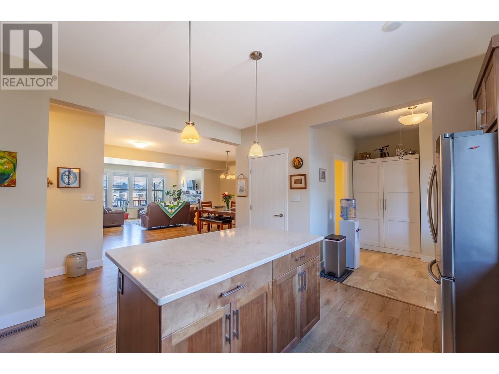 926 Holden Road, Penticton, British Columbia  V2A 9G6 - Photo 6 - 10351970